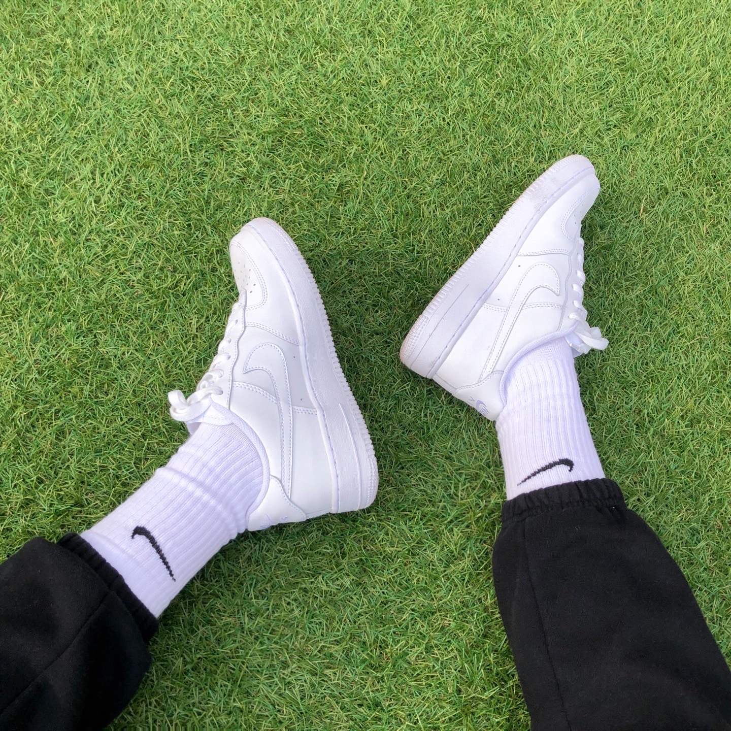 (W) Nike Air Force 1 '07 Low White 착용 스타일 - 1