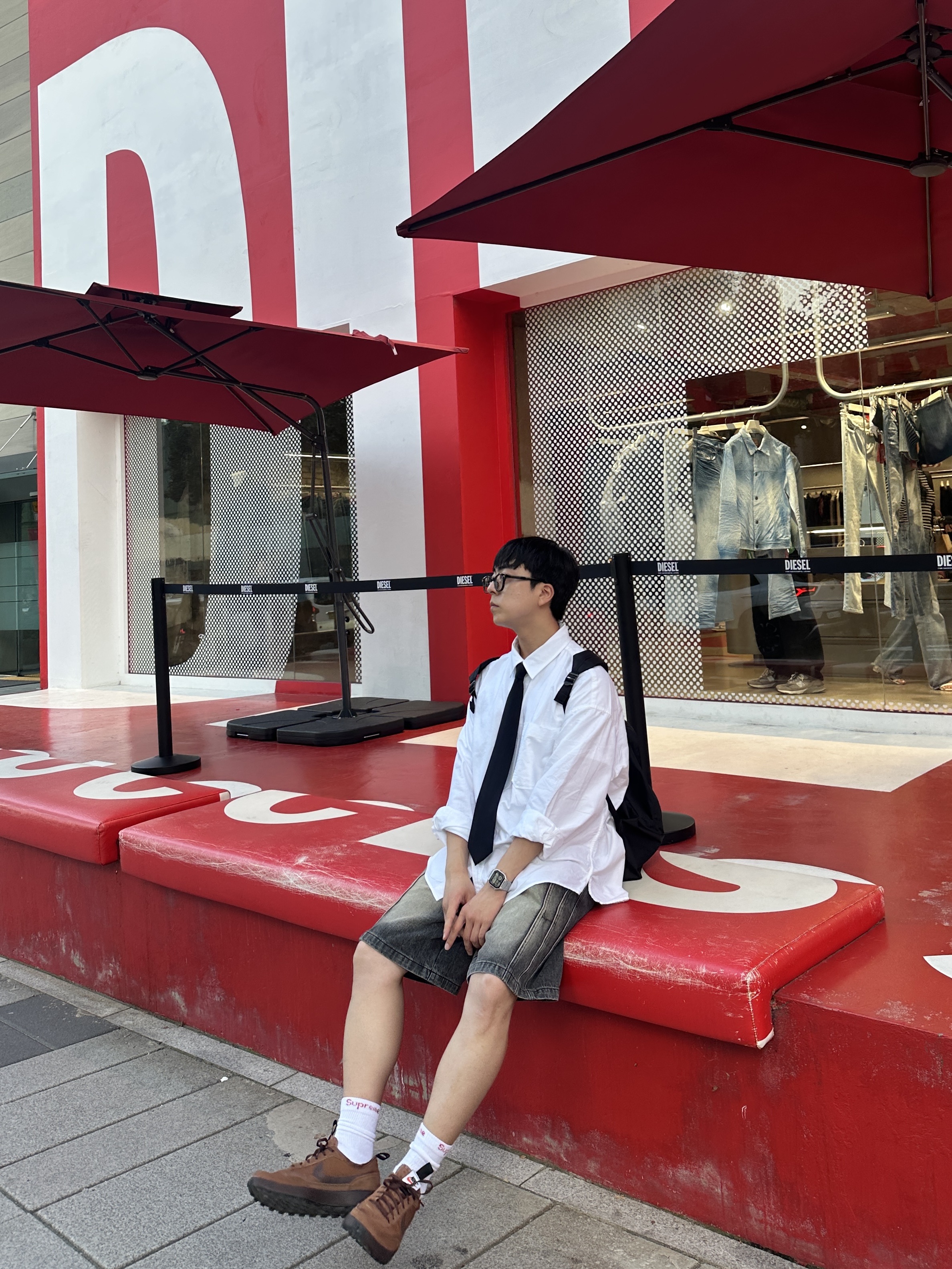 Nike x Tom Sachs General Purpose Shoe Brown, CDG Backpack Black 착용 스타일