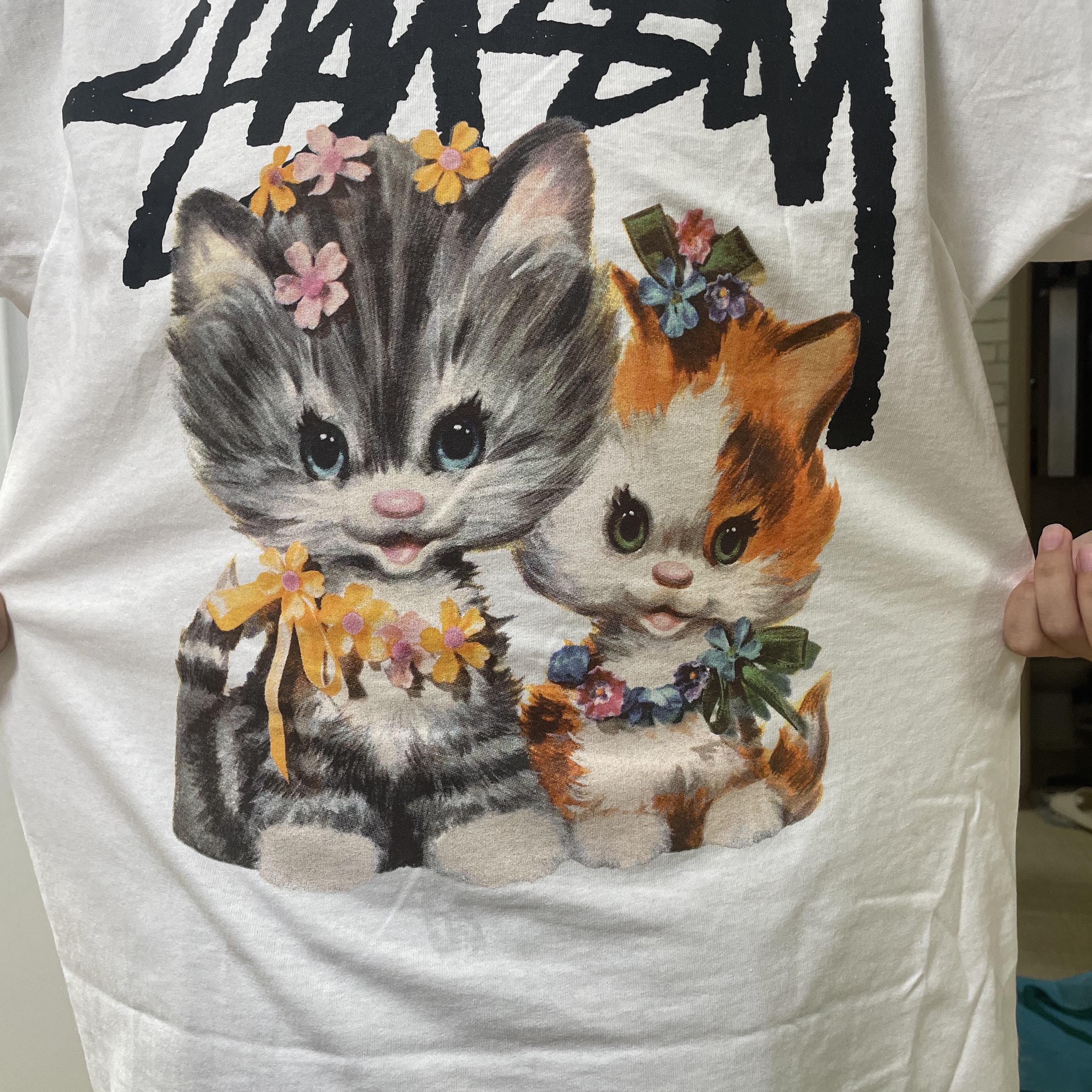 Stussy Kittens T-Shirt White 착용 스타일