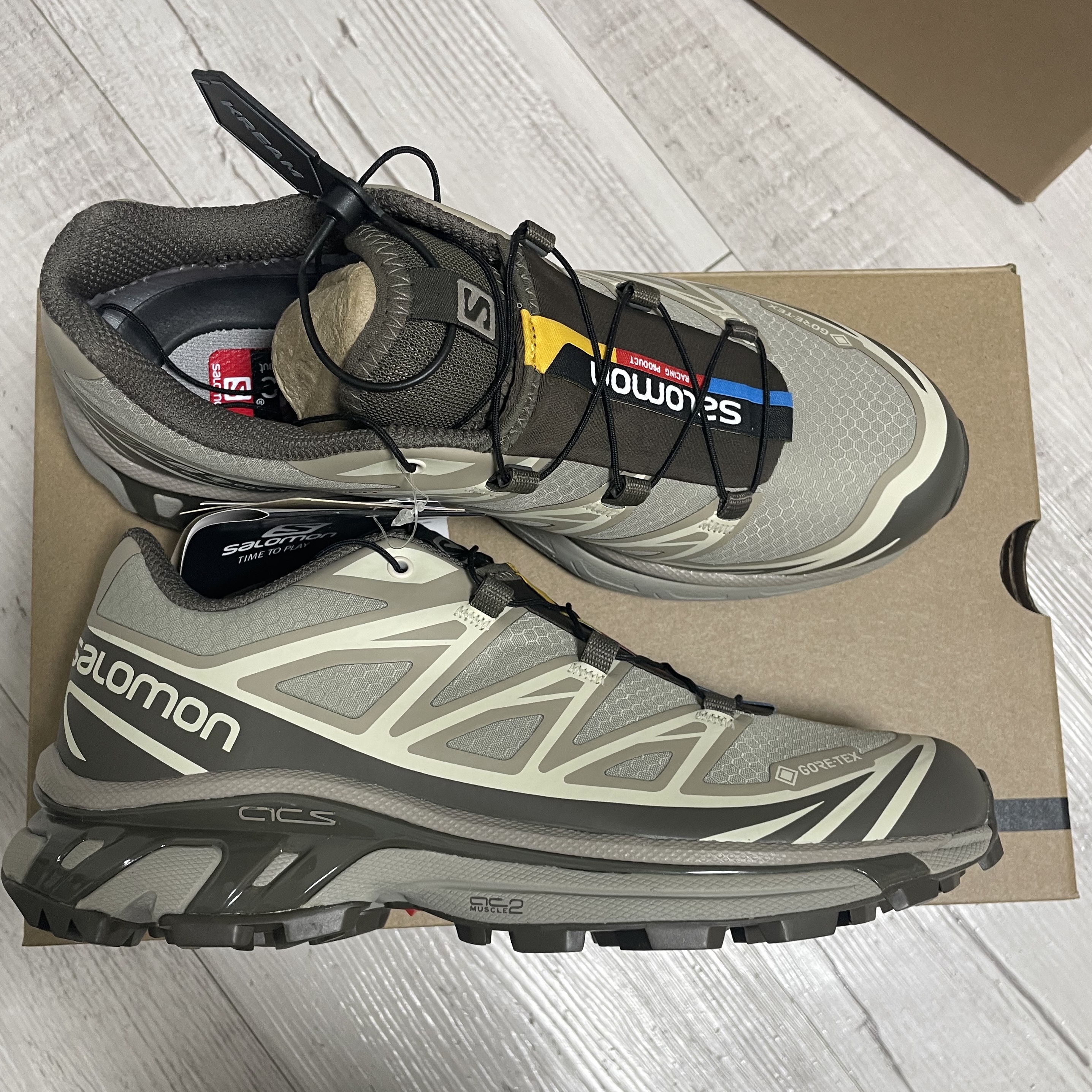 Salomon XT-6 Gore-Tex Vintage Khaki 착용 스타일