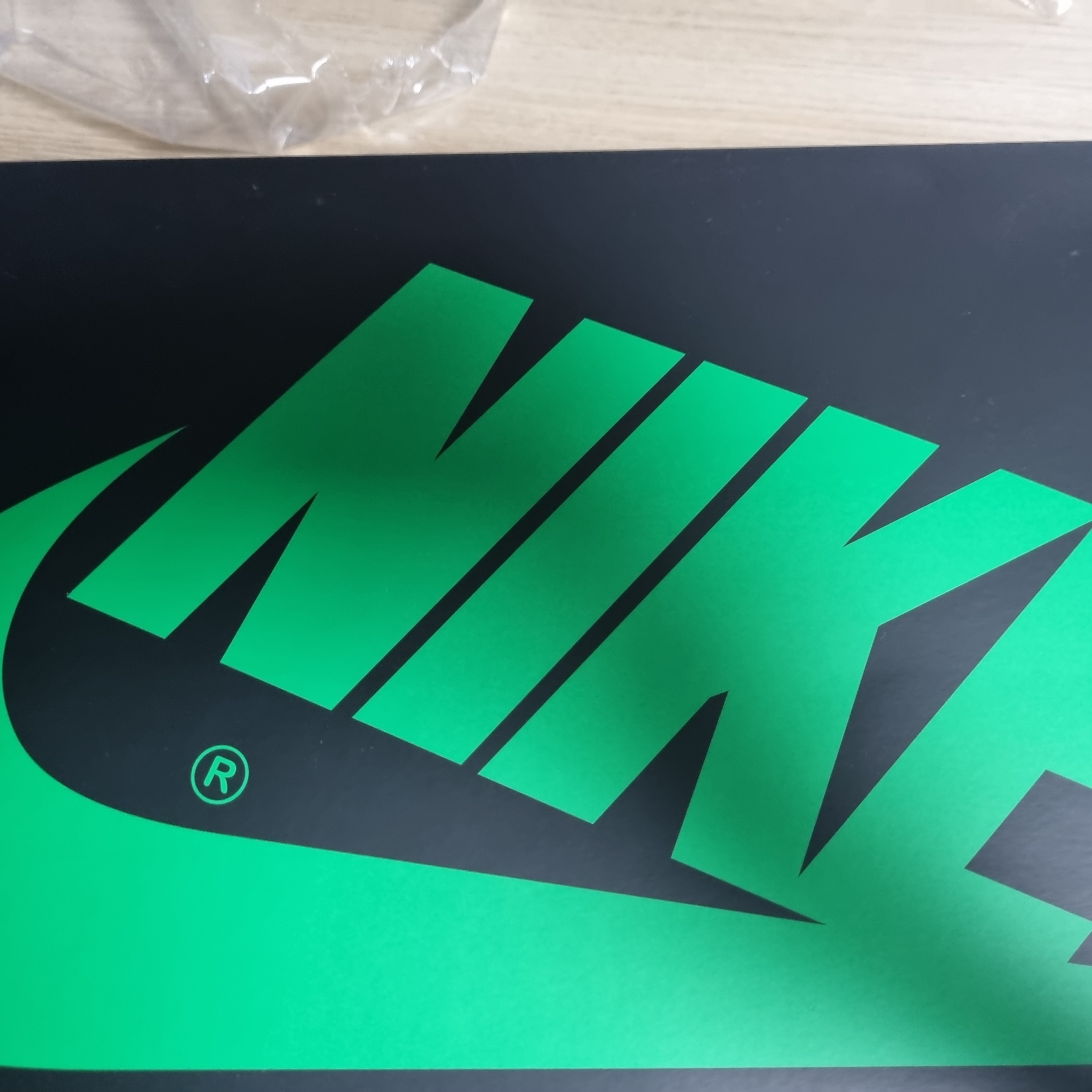 Jordan 1 Retro High OG Black and Lucky Green 착용 스타일 - 3