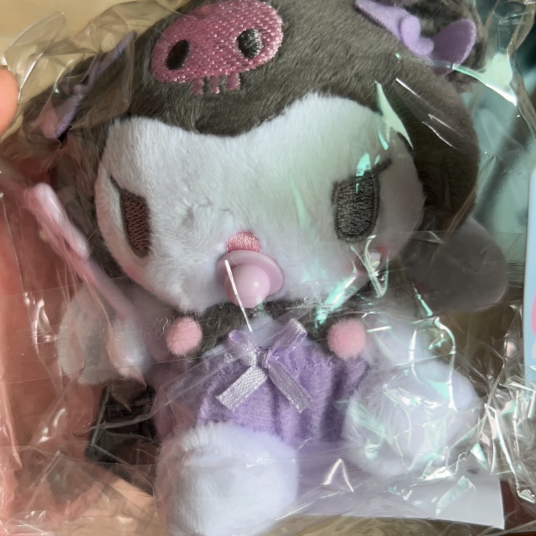 Sanrio Kuromi Baby Angel Series Mascot Holder 착용 스타일