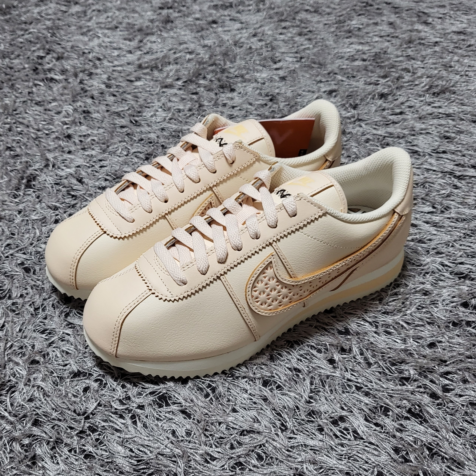 (W) Nike Cortez World Make Mexico 착용 스타일