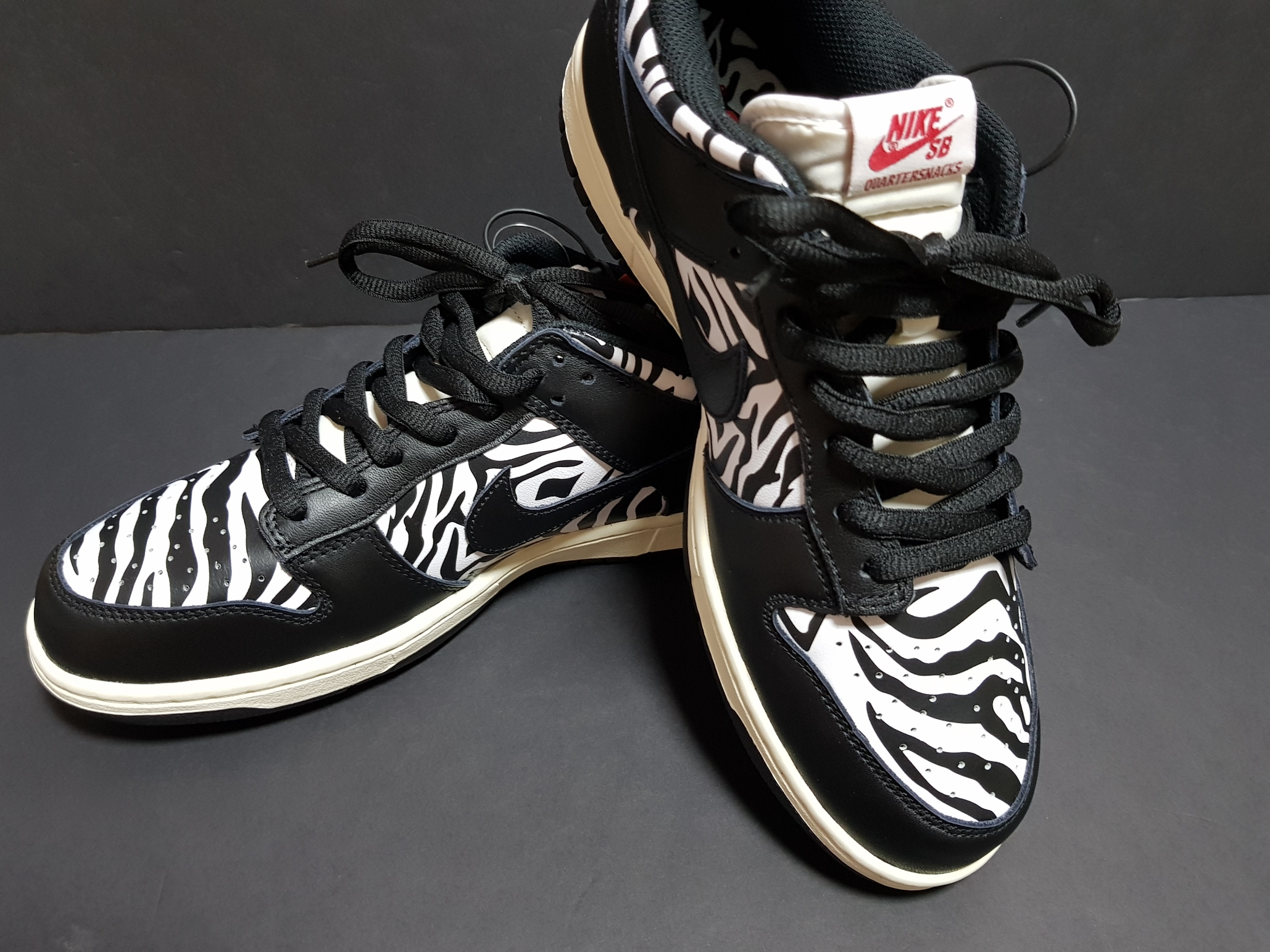 Nike x Quartersnacks SB Dunk Low Zebra Cake 착용 스타일 - 1