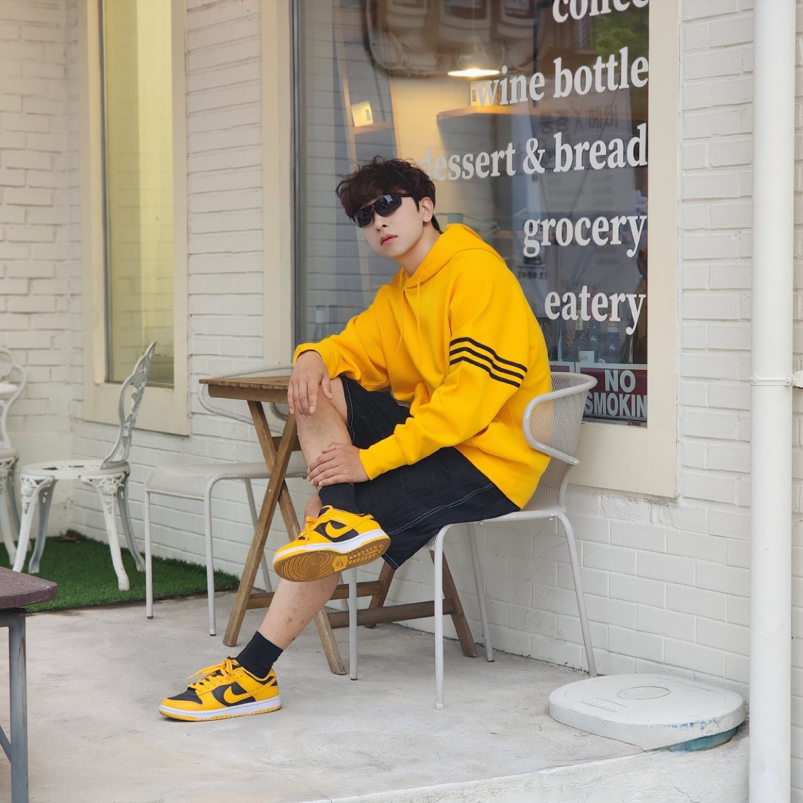 Nike Dunk Low Retro Championship Goldenrod 착용 스타일 - 1