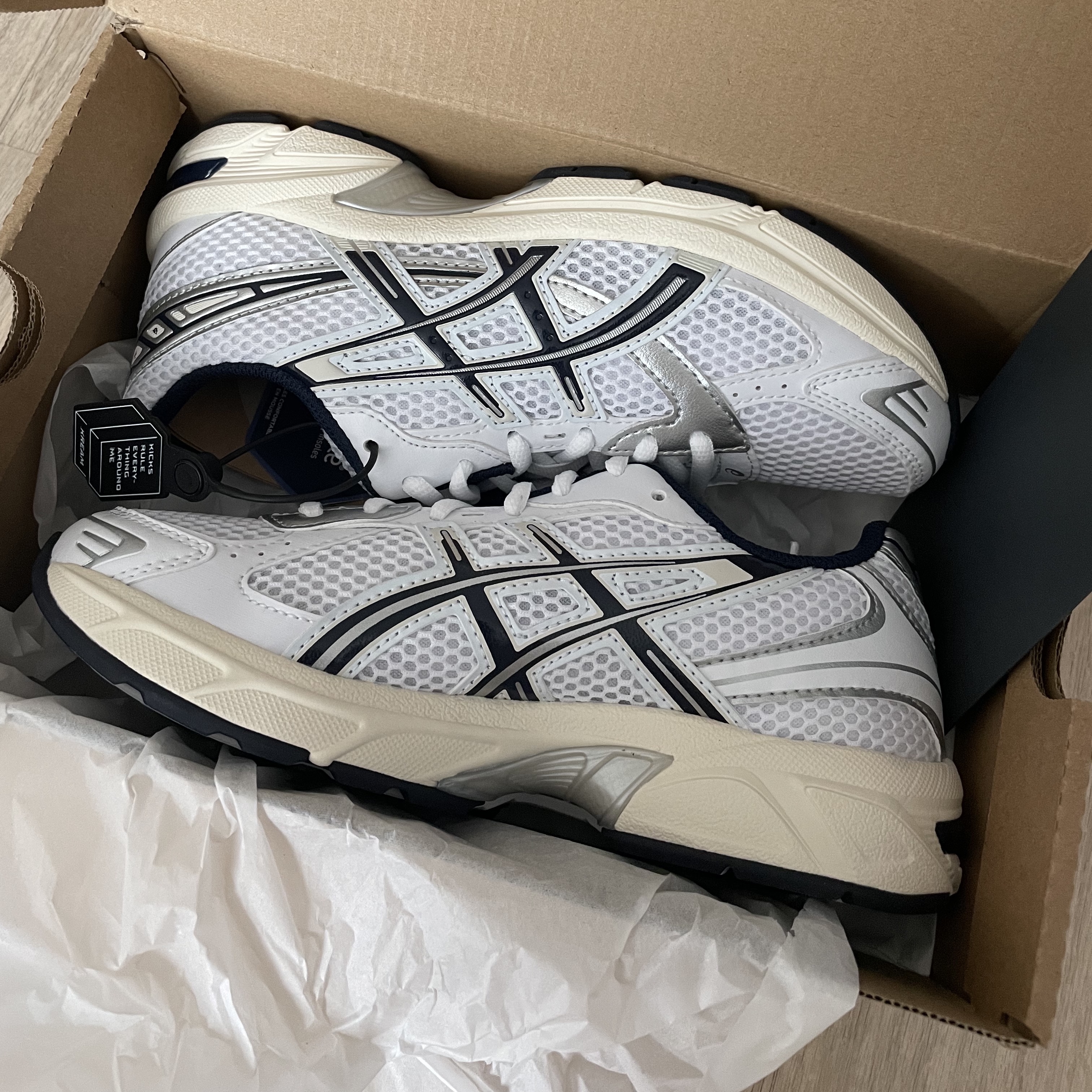 (W) Asics Gel-1130 White Midnight 착용 스타일