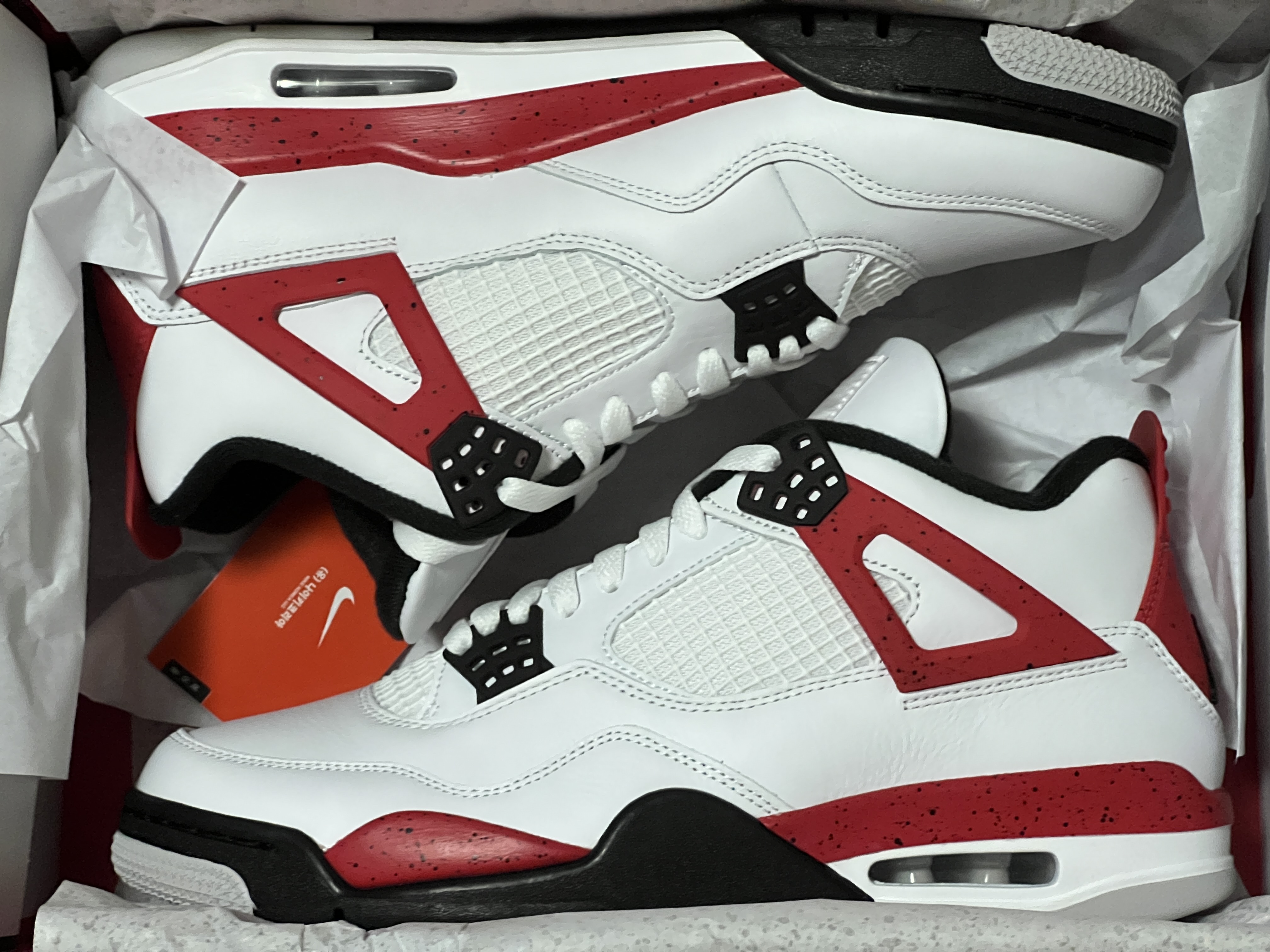 Jordan 4 Retro Red Cement 착용 스타일