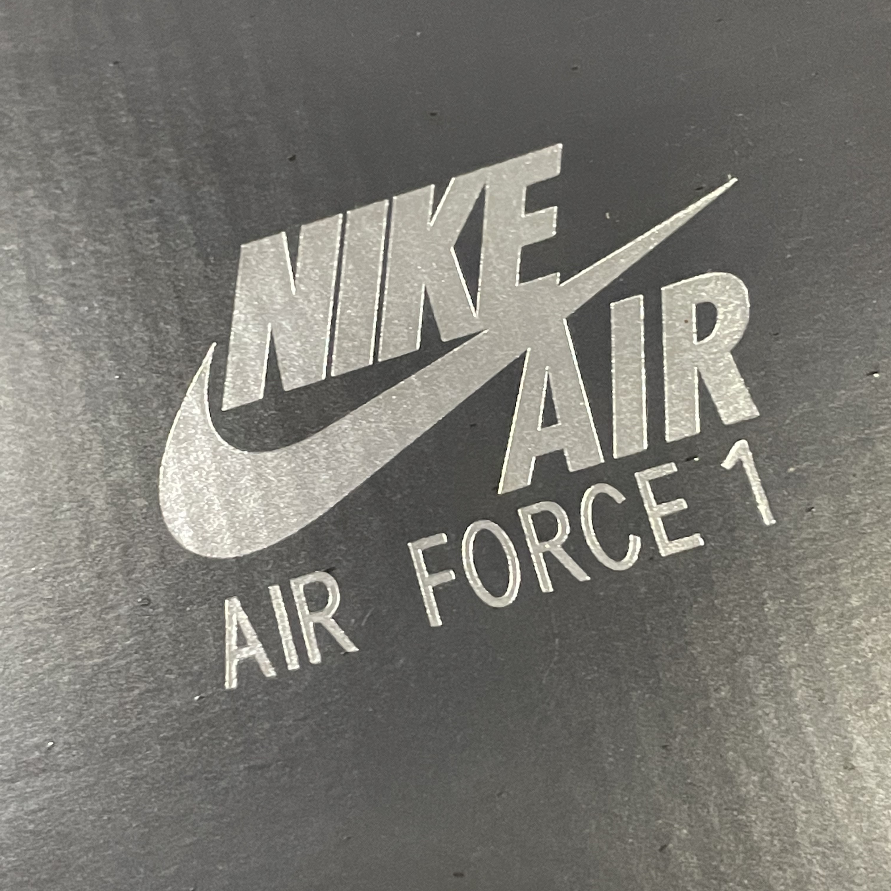 Nike Air Force 1 '07 LX Pale Vanilla 착용 스타일 - 1