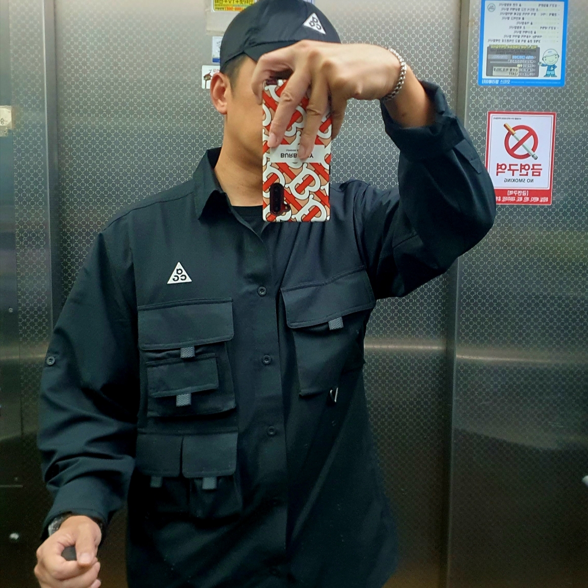 Nike ACG Dri-Fit UV Devastation Trail Shirt Black Summit White - Asia, Nike ACG Trail Cap Black 착용 스타일