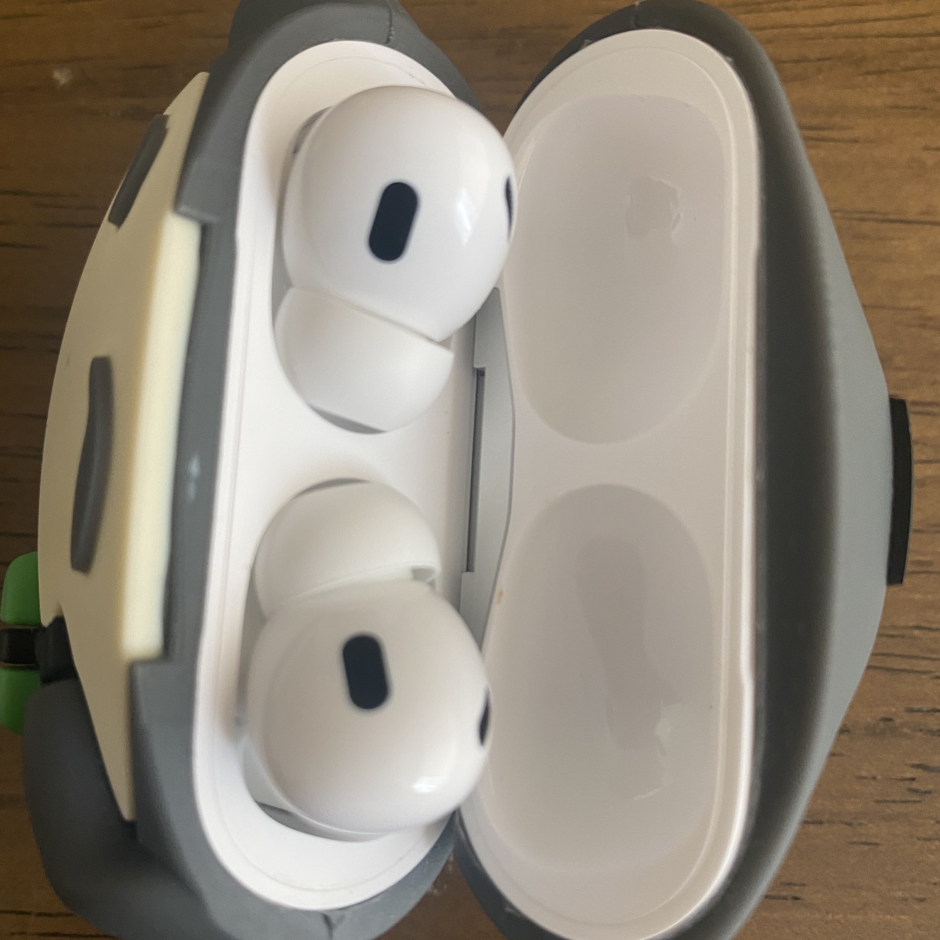 Apple AirPods Pro 2nd Gen (Korean Ver.) 착용 스타일 - 1
