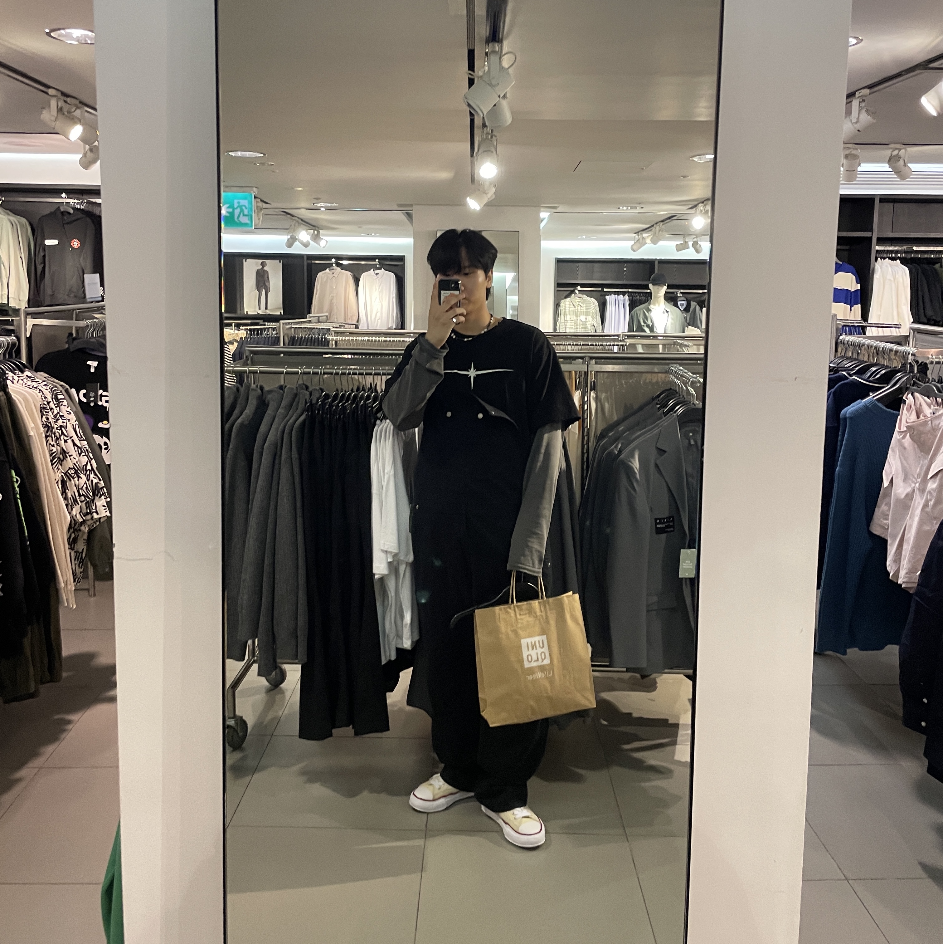 [KREAM 단독] AOP Hommage Of New Order Long Sleeve Dyeing Grey, Maison Mihara Yasuhiro Peterson OG Sole Canvas Low-top Sneakers Natural 착용 스타일 - 2