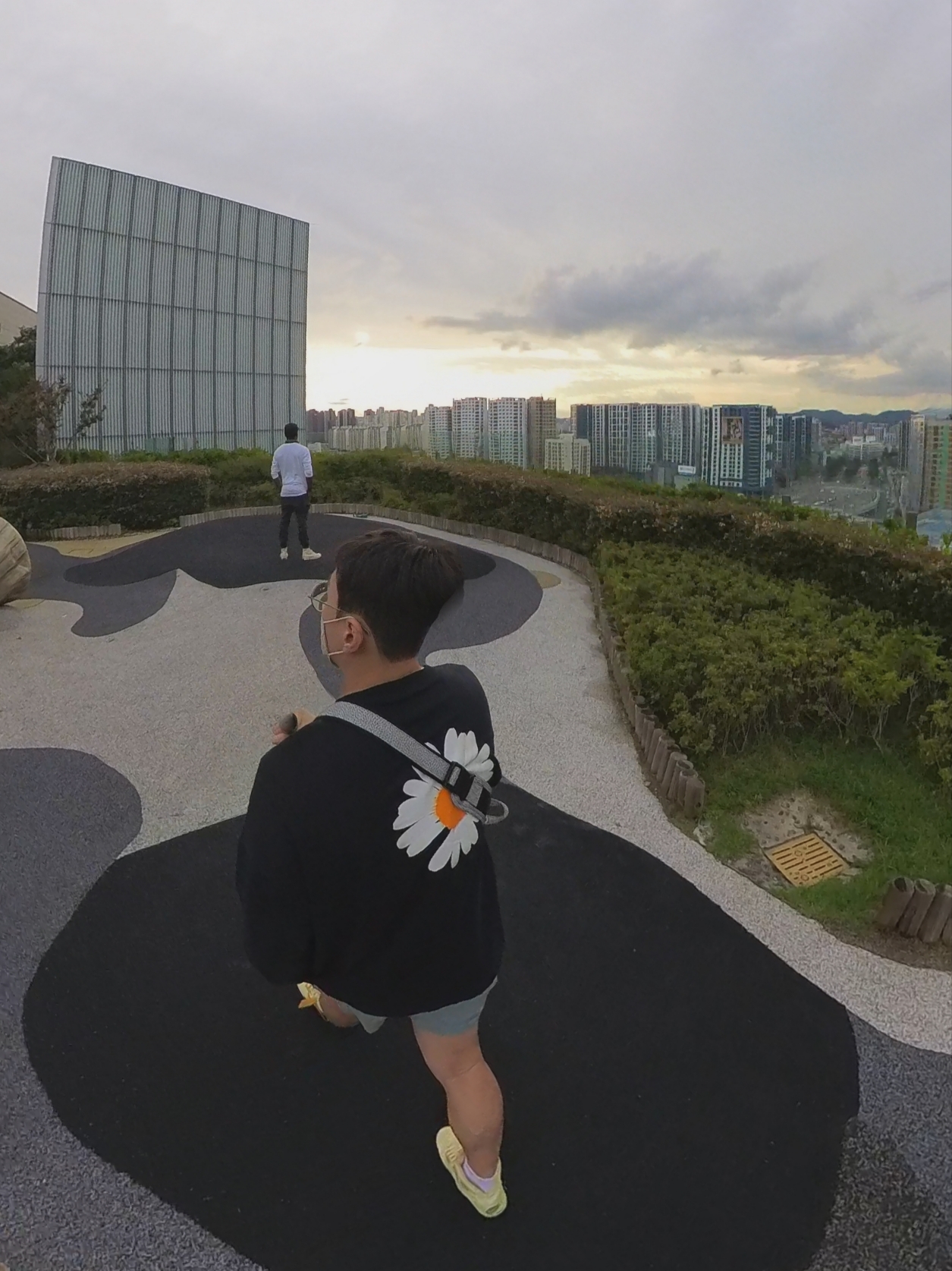 Nike x Peaceminusone LS T-Shirt Black (DR0098-010), Jordan 5 x Off-White Retro SP Sail Fire Red 착용 스타일 - 5