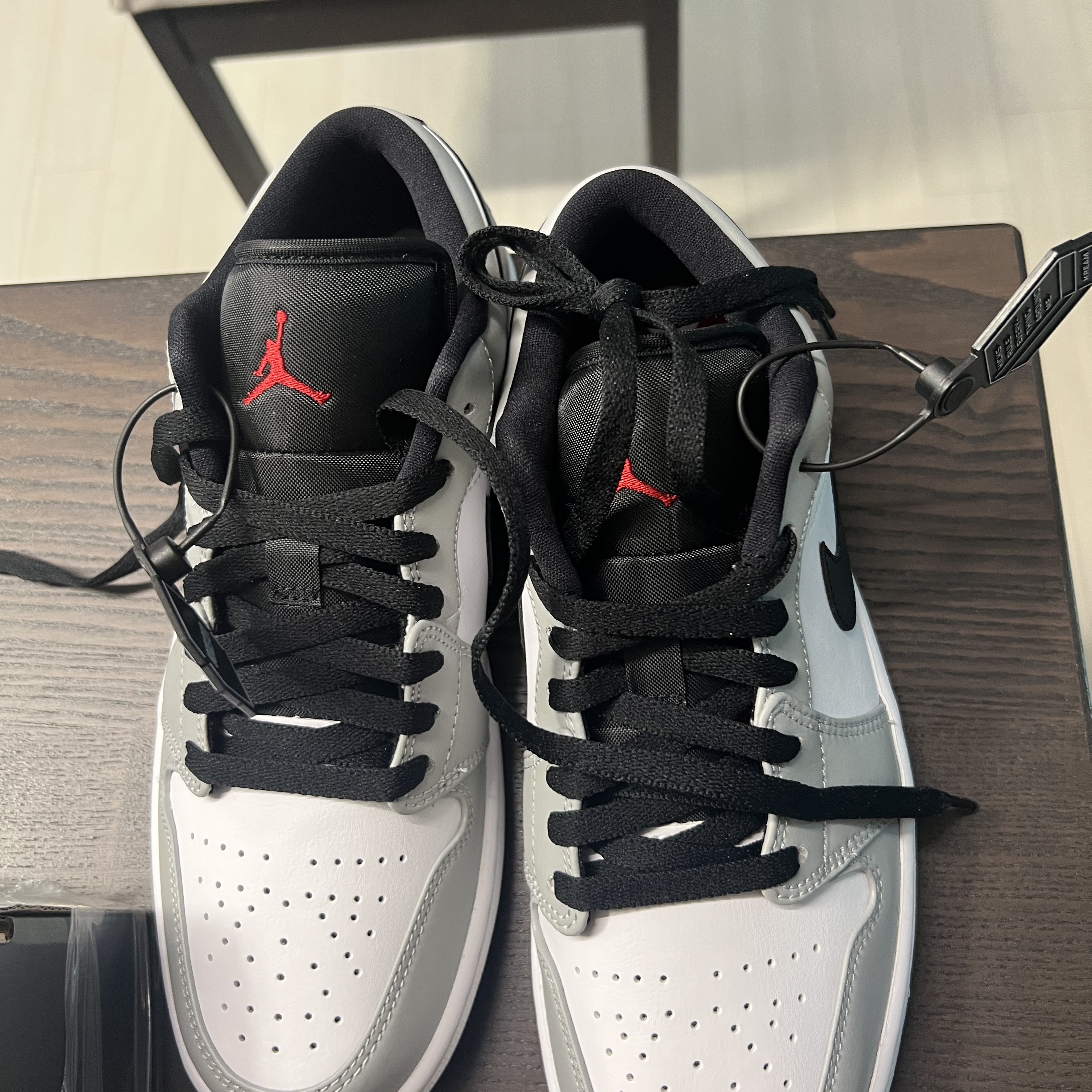 Jordan 1 Low Light Smoke Grey 착용 스타일 - 1