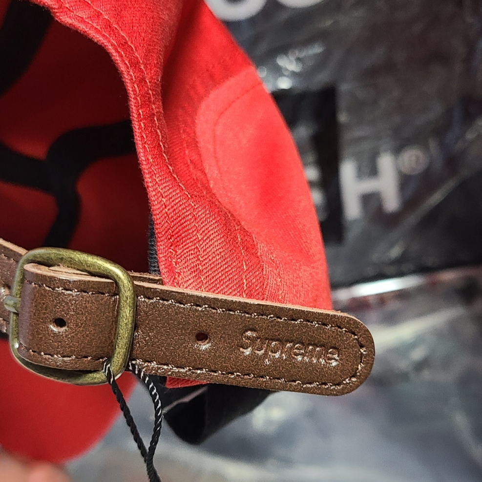 Supreme Washed Chino Twill Camp Cap Red 착용 스타일 - 4