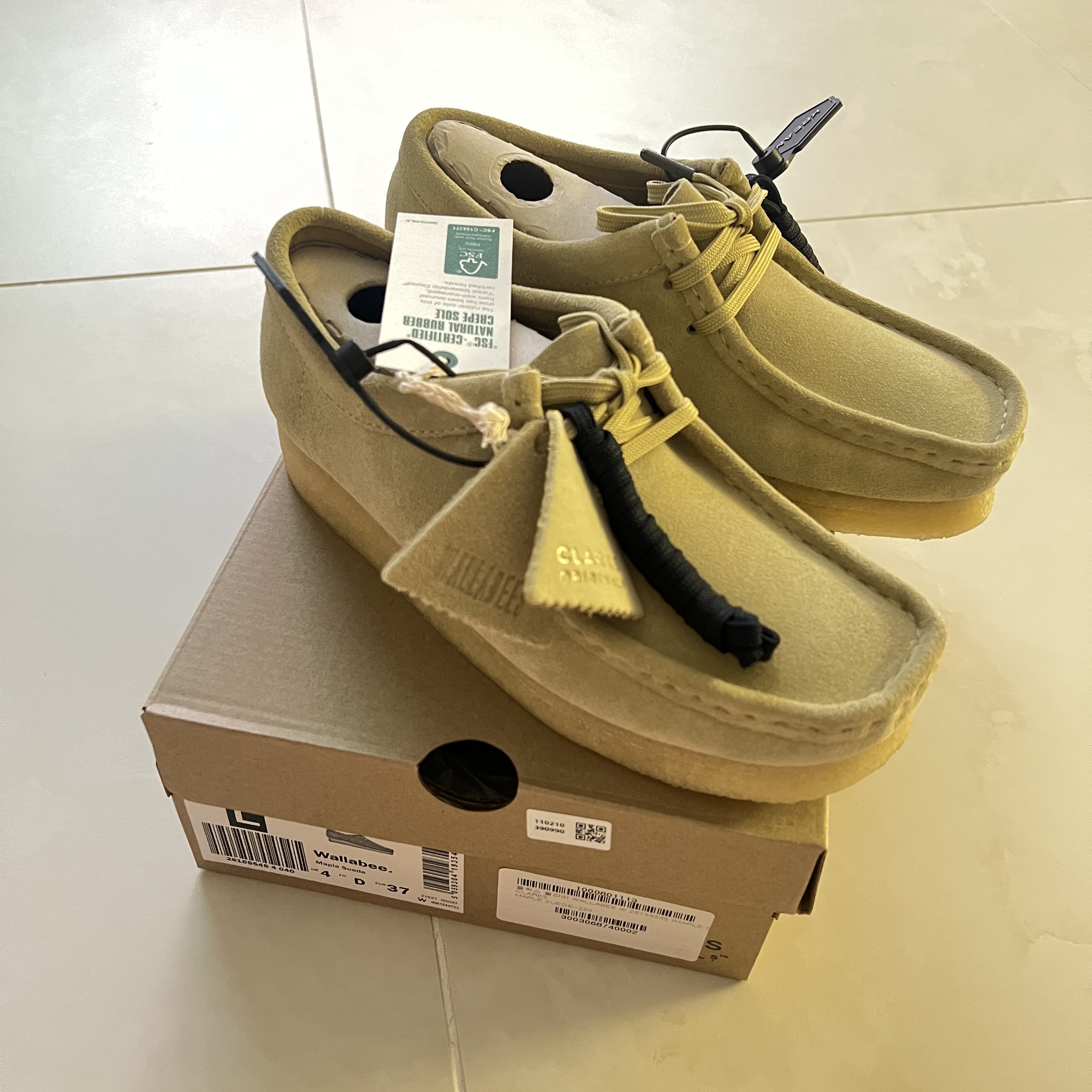 (W) Clarks Wallabee Maple Suede 착용 스타일