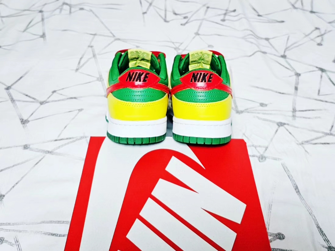 Nike Dunk Low Apple Green and Yellow Strike 착용 스타일 - 5