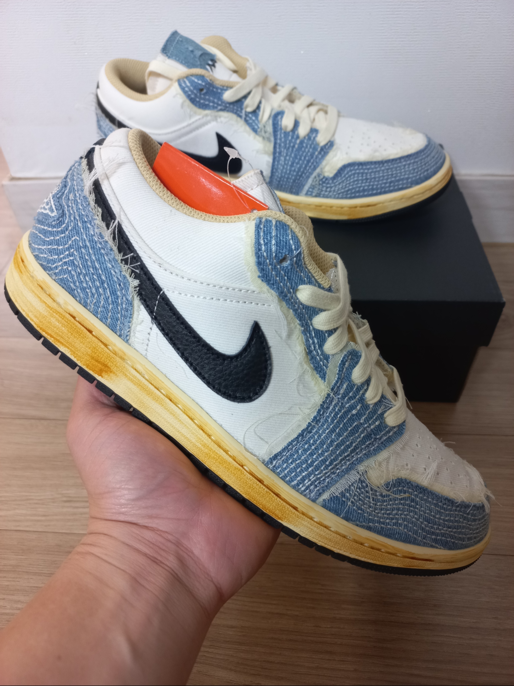 Jordan 1 Low World Make Japan 착용 스타일 - 1