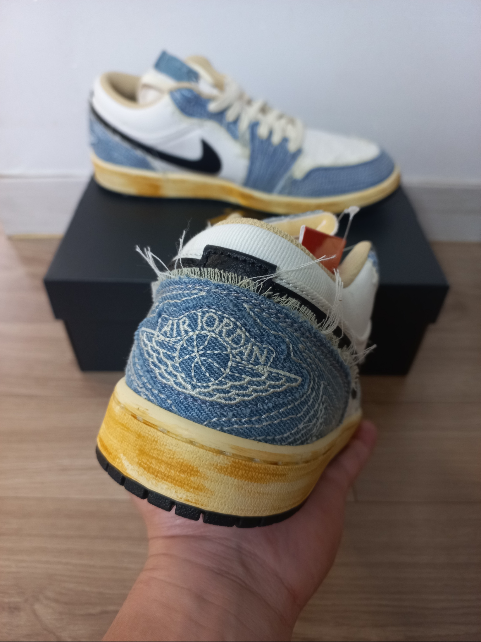 Jordan 1 Low World Make Japan 착용 스타일 - 2