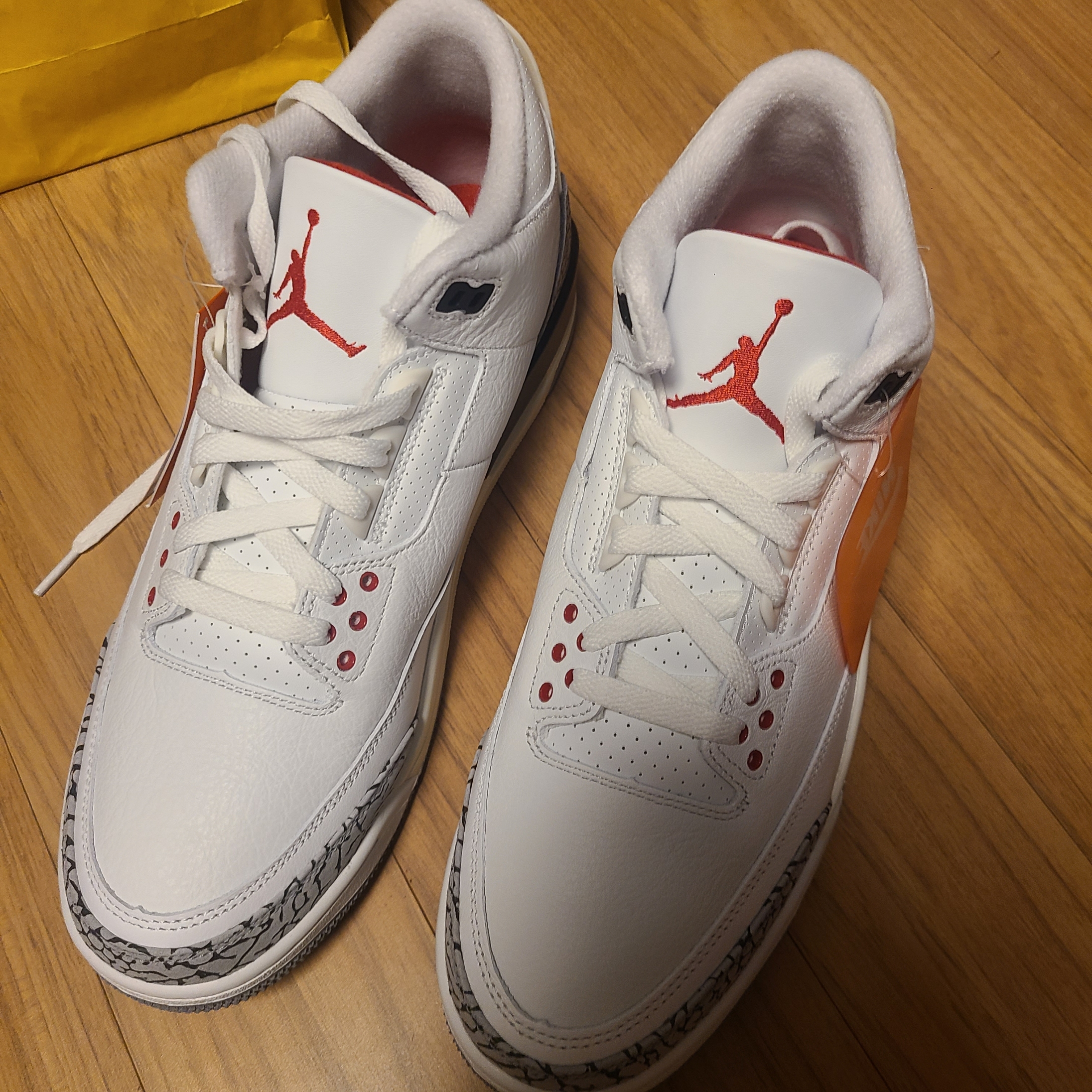 Jordan 3 Retro White Cement Reimagined 착용 스타일