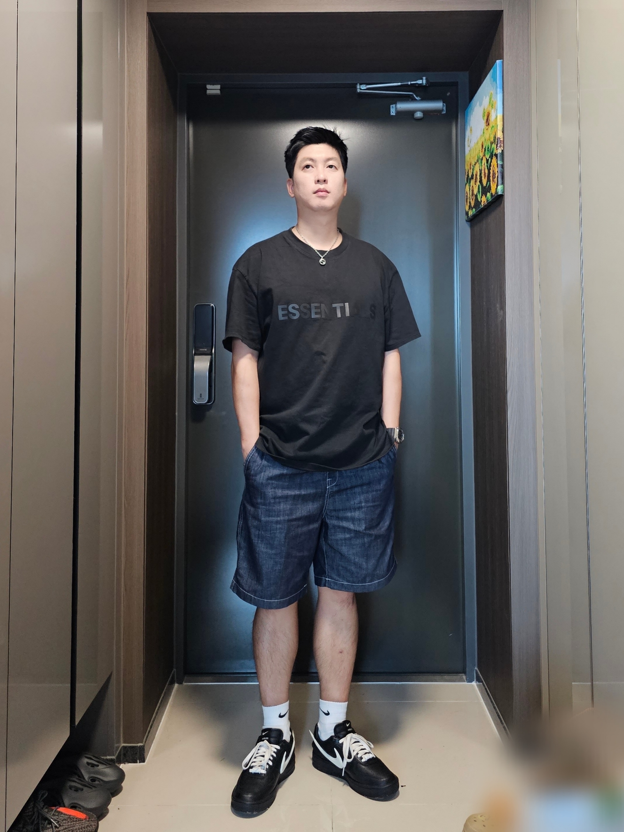 (W) Essentials SS T-Shirt Off Black - 23SS, Nike x Ambush Air Force 1 Low SP Black 착용 스타일