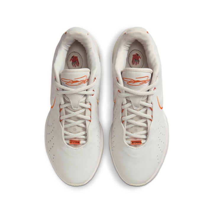 Nike Lebron 21 EP Akoya Light Bone 착용 스타일 - 4
