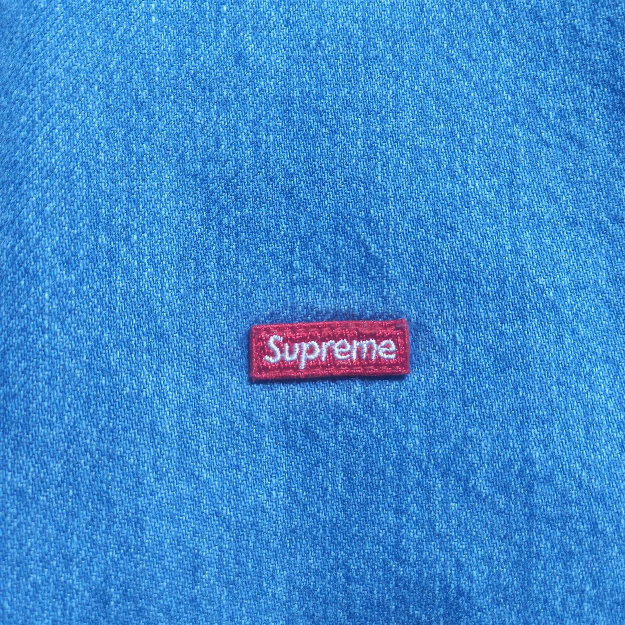 Supreme Small Box Shirt Denim - 23FW 착용 스타일 - 2