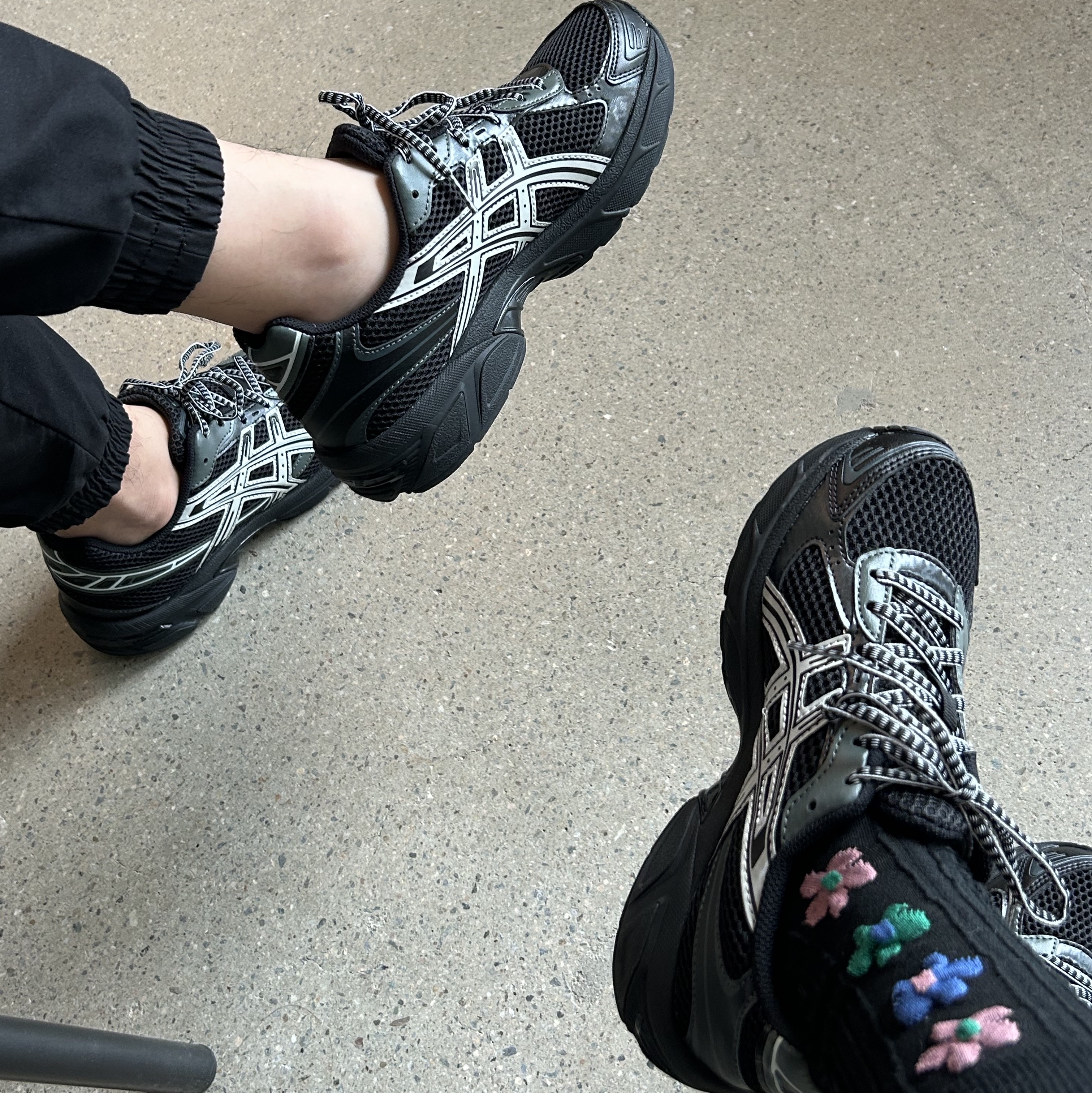 Asics Gel-1130 Black Glacier Grey - Folder Exclusive 착용 스타일 - 2