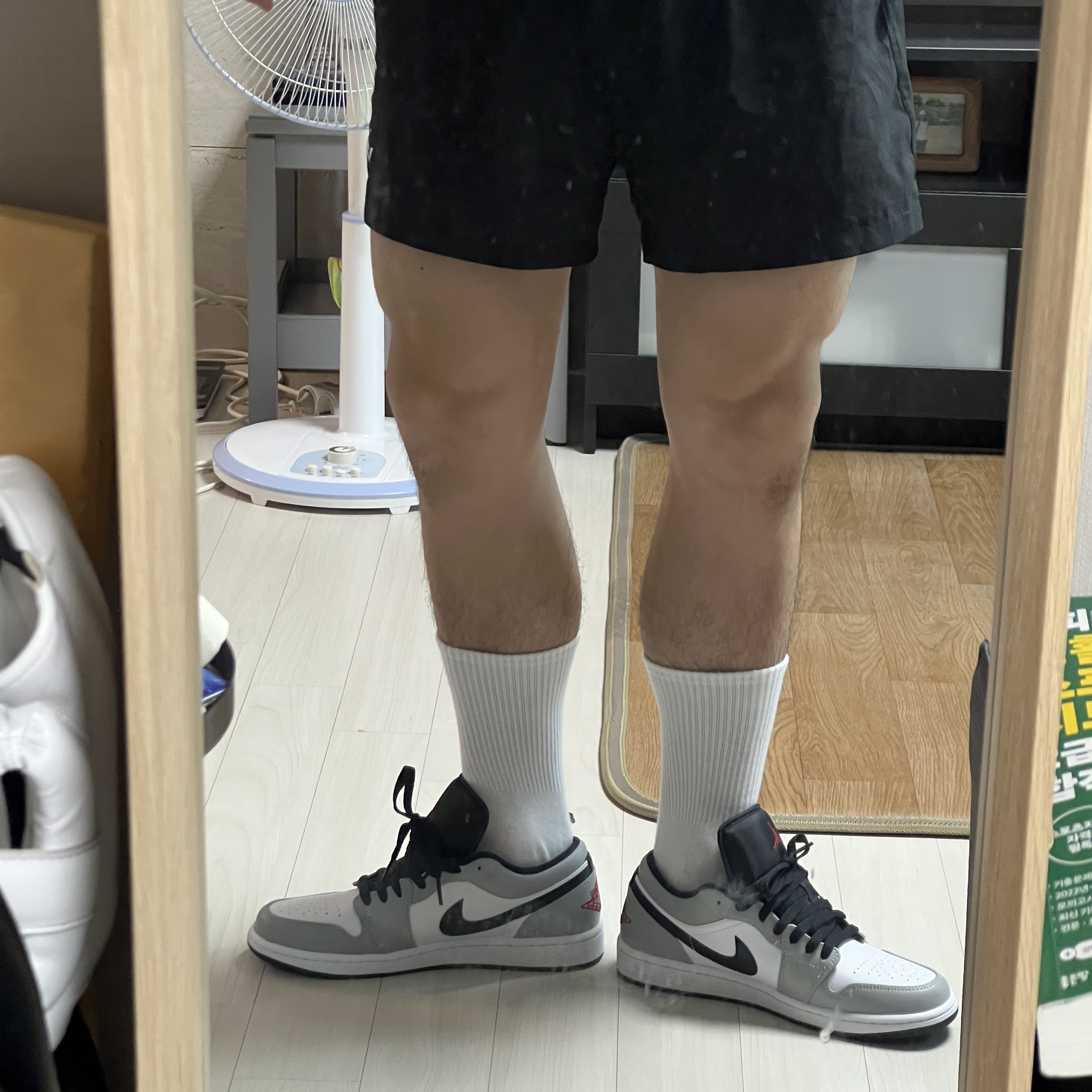 Jordan 1 Low Light Smoke Grey 착용 스타일 - 3