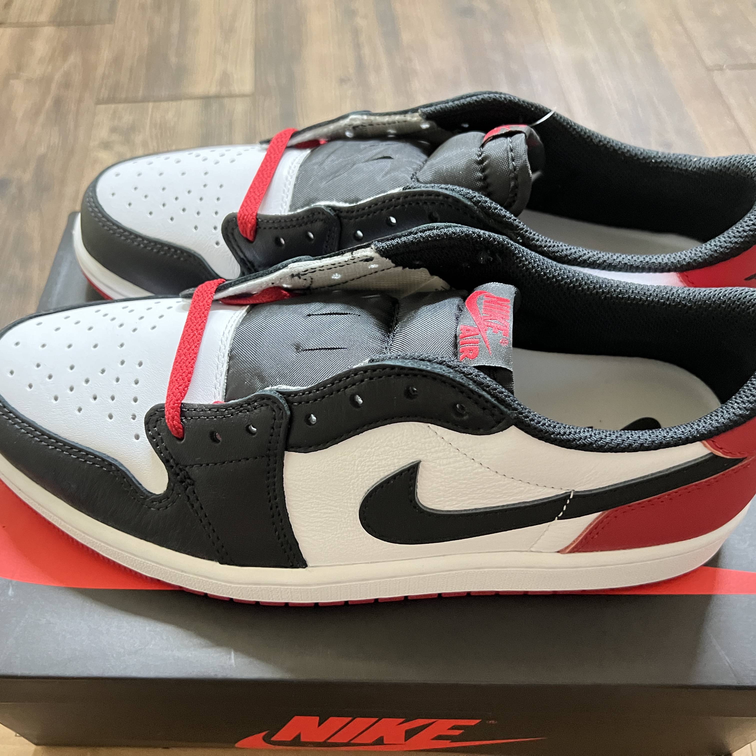 Jordan 1 Retro Low OG Black Toe 착용 스타일
