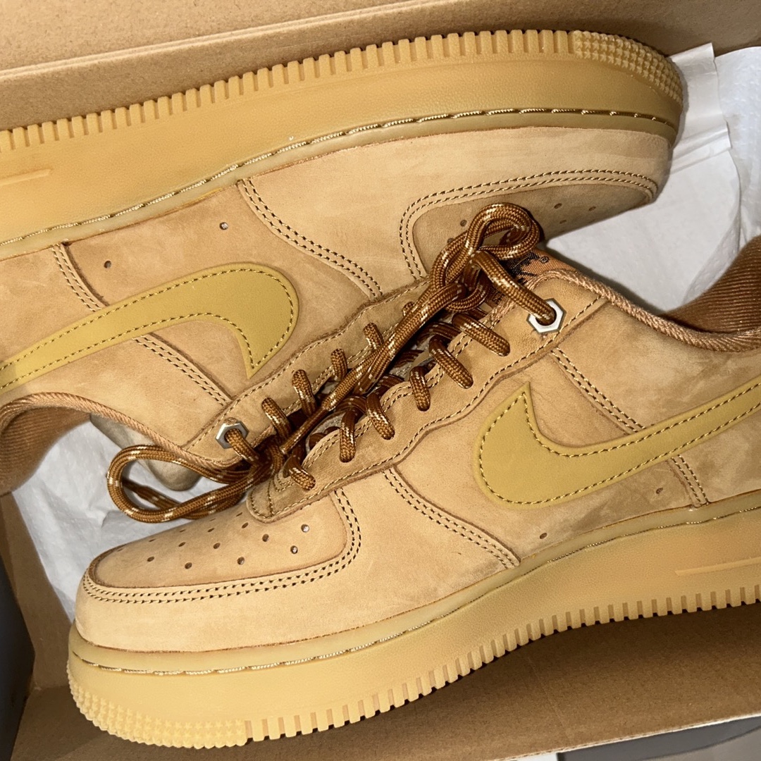 Nike Air Force 1 '07 WB Flax 착용 스타일