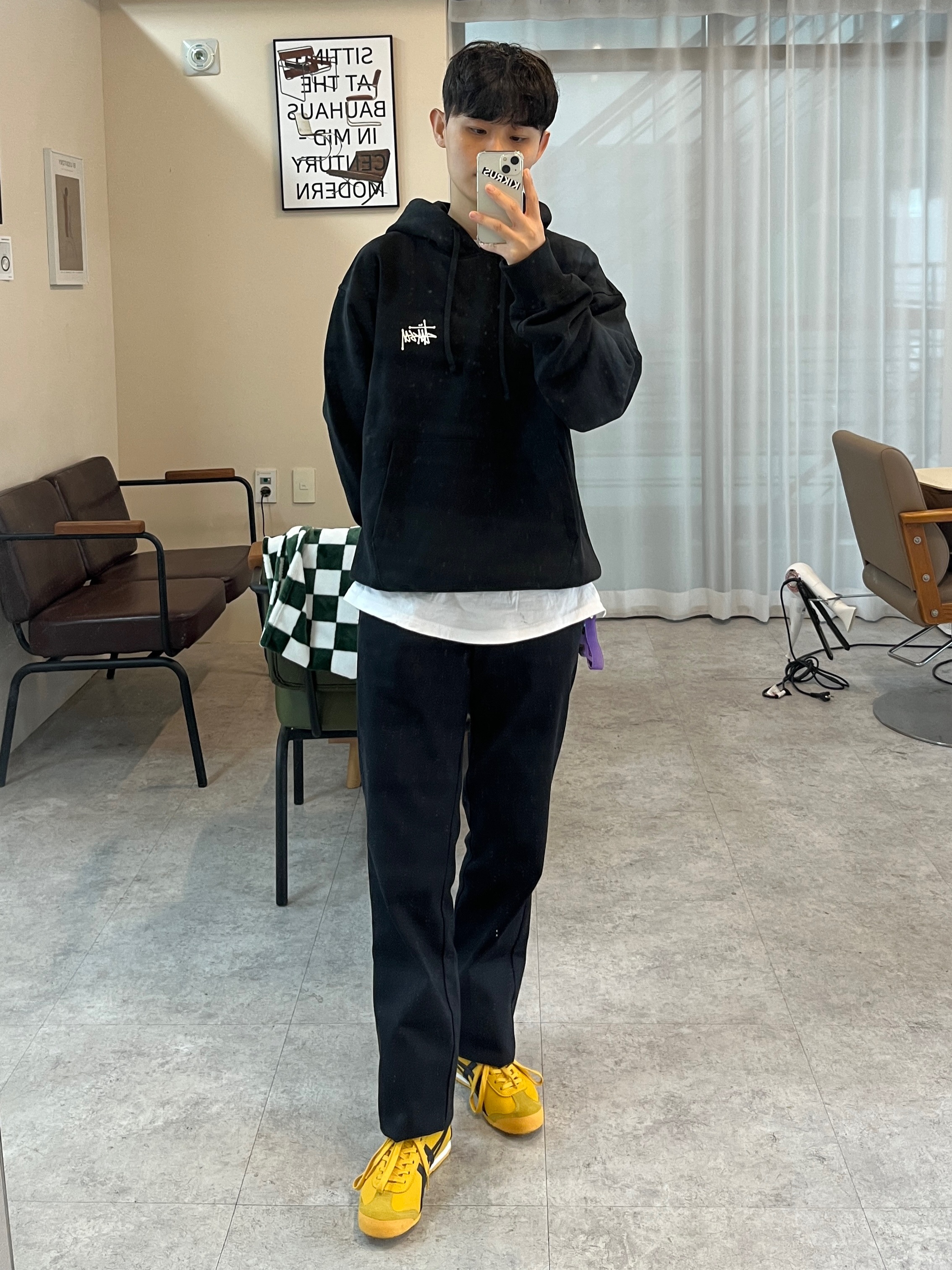 Onitsuka Tiger Mexico 66 Yellow Black, Stussy Basic Stussy Hoodie Black 2023 착용 스타일
