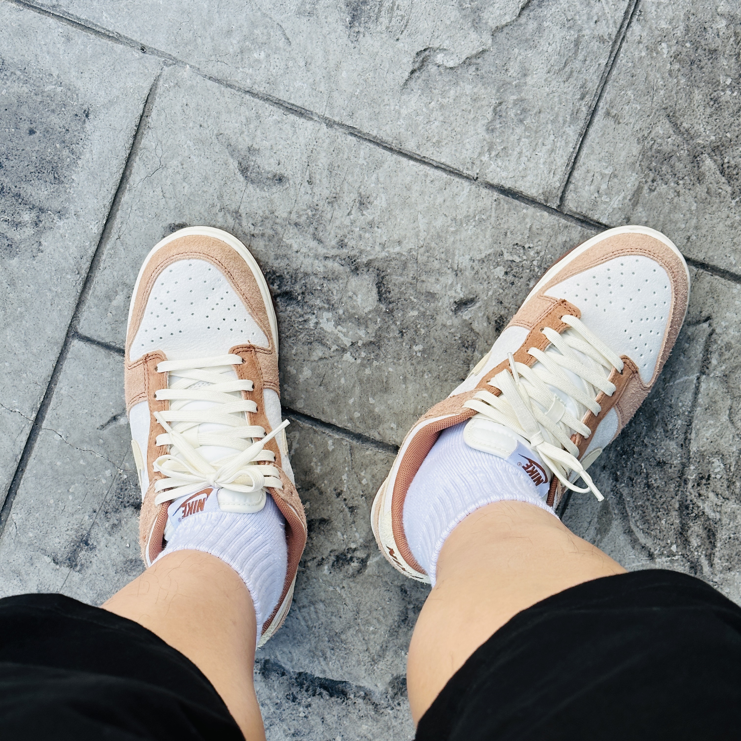 Jordan x Travis Scott S/S Top - Asia, Nike Dunk Low Pro Premium Medium Curry 착용 스타일 - 2