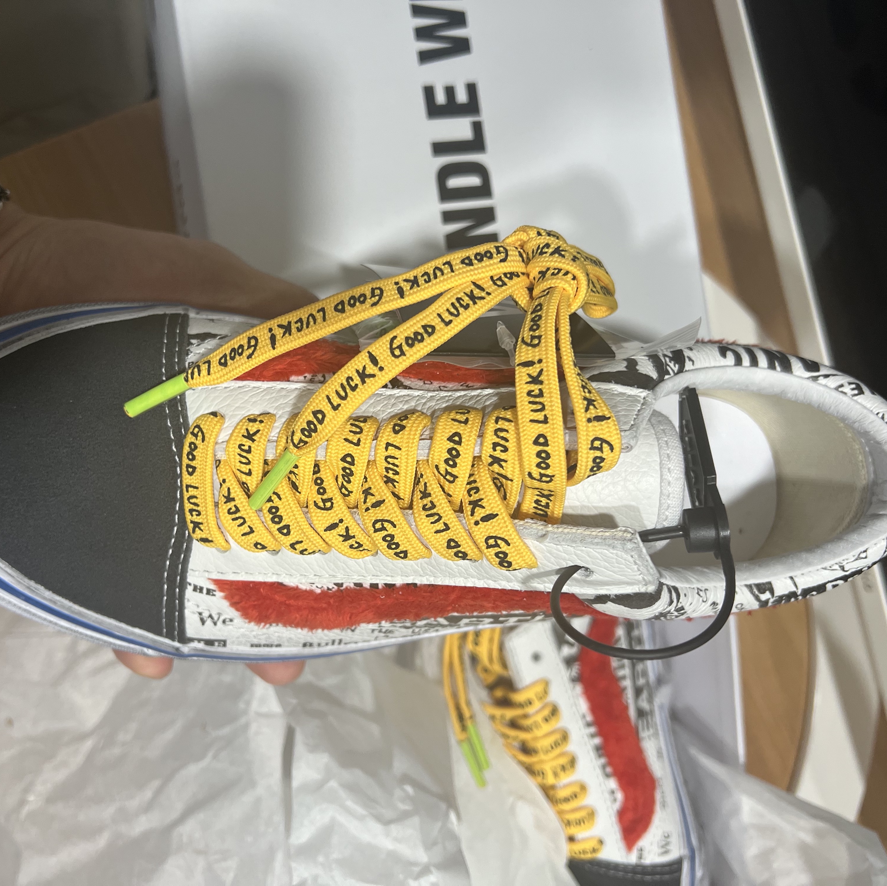 Vans Vault x Gallery Dept. OG Old Skool LX 착용 스타일 - 2