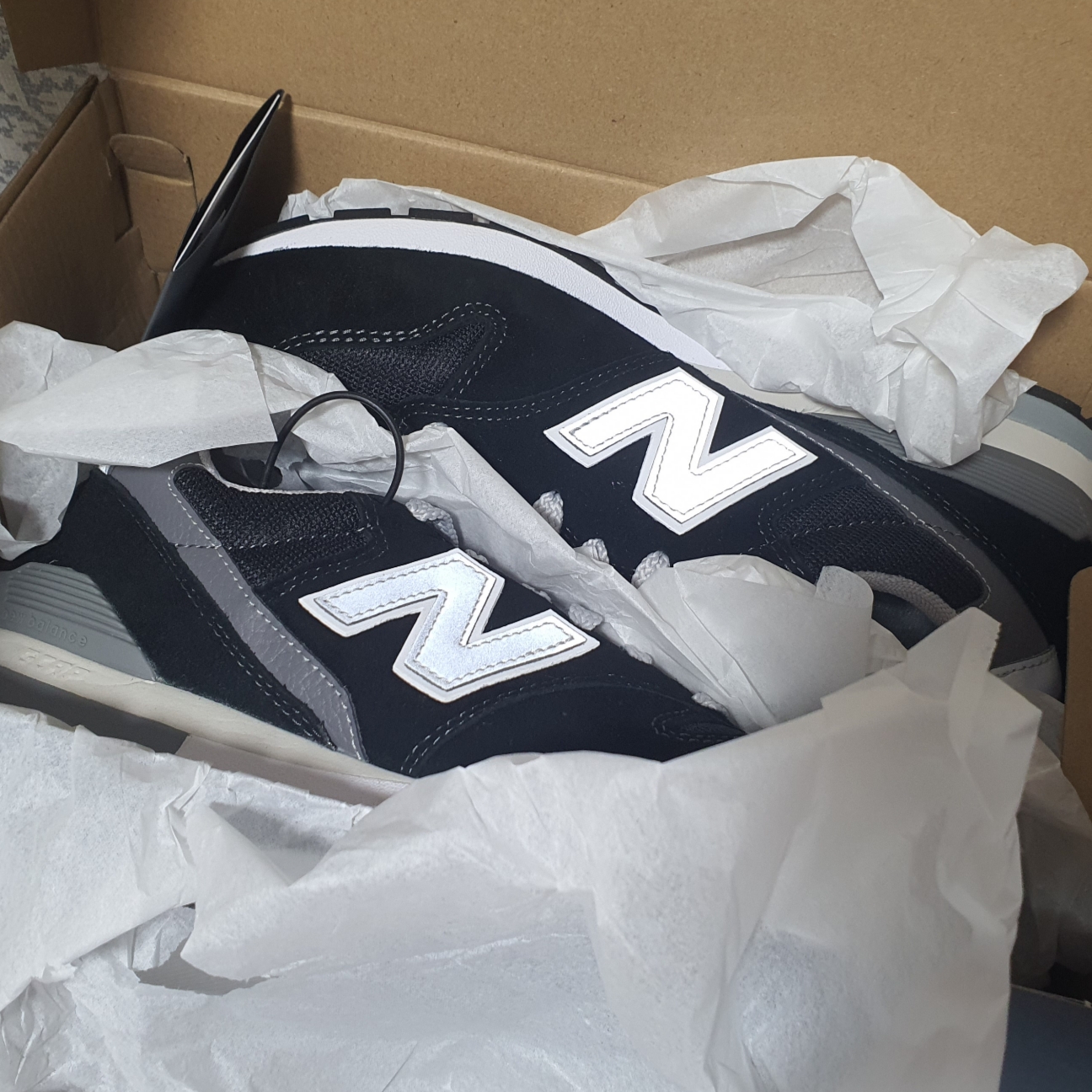 New Balance 996 Black 착용 스타일