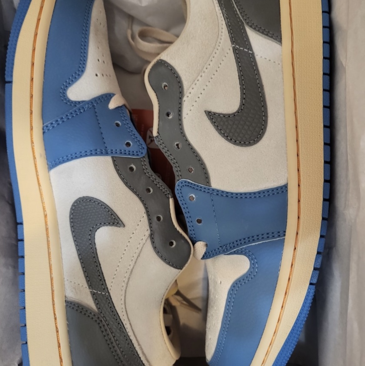 Jordan 1 Low SE Tokyo 96 착용 스타일