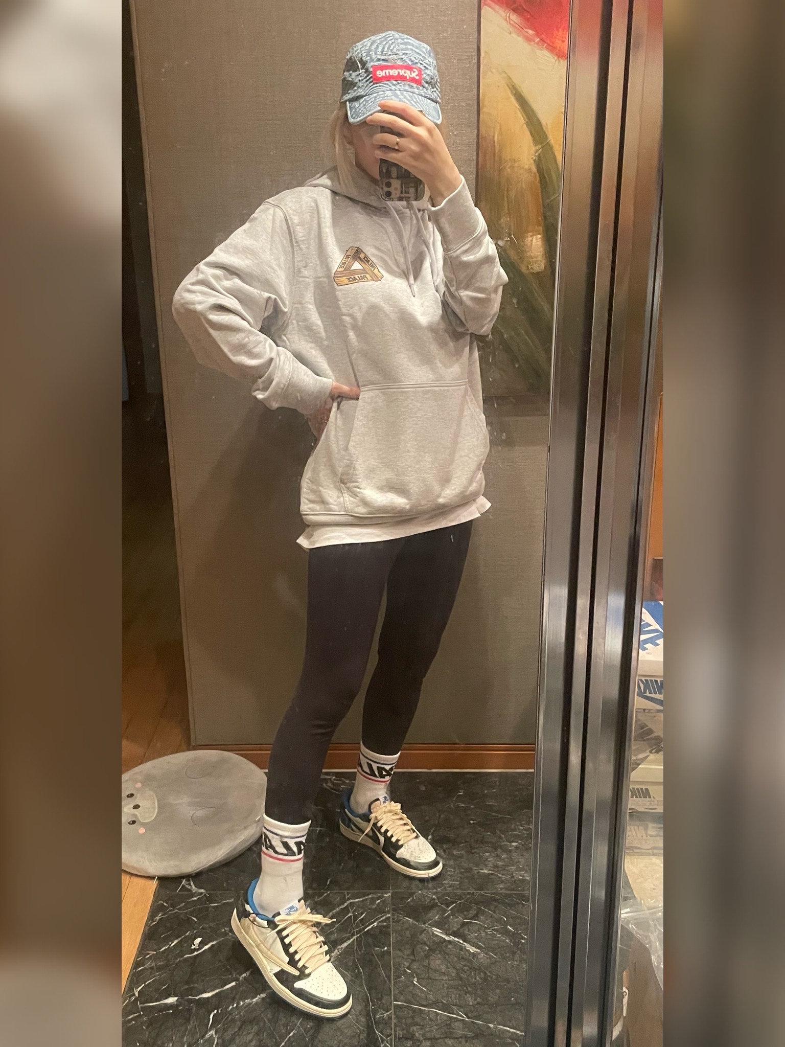 Palace Reaper Hood Grey Marl - 23FW, Jordan 1 x Travis Scott x Fragment Retro Low OG SP Military Blue 착용 스타일 - 2