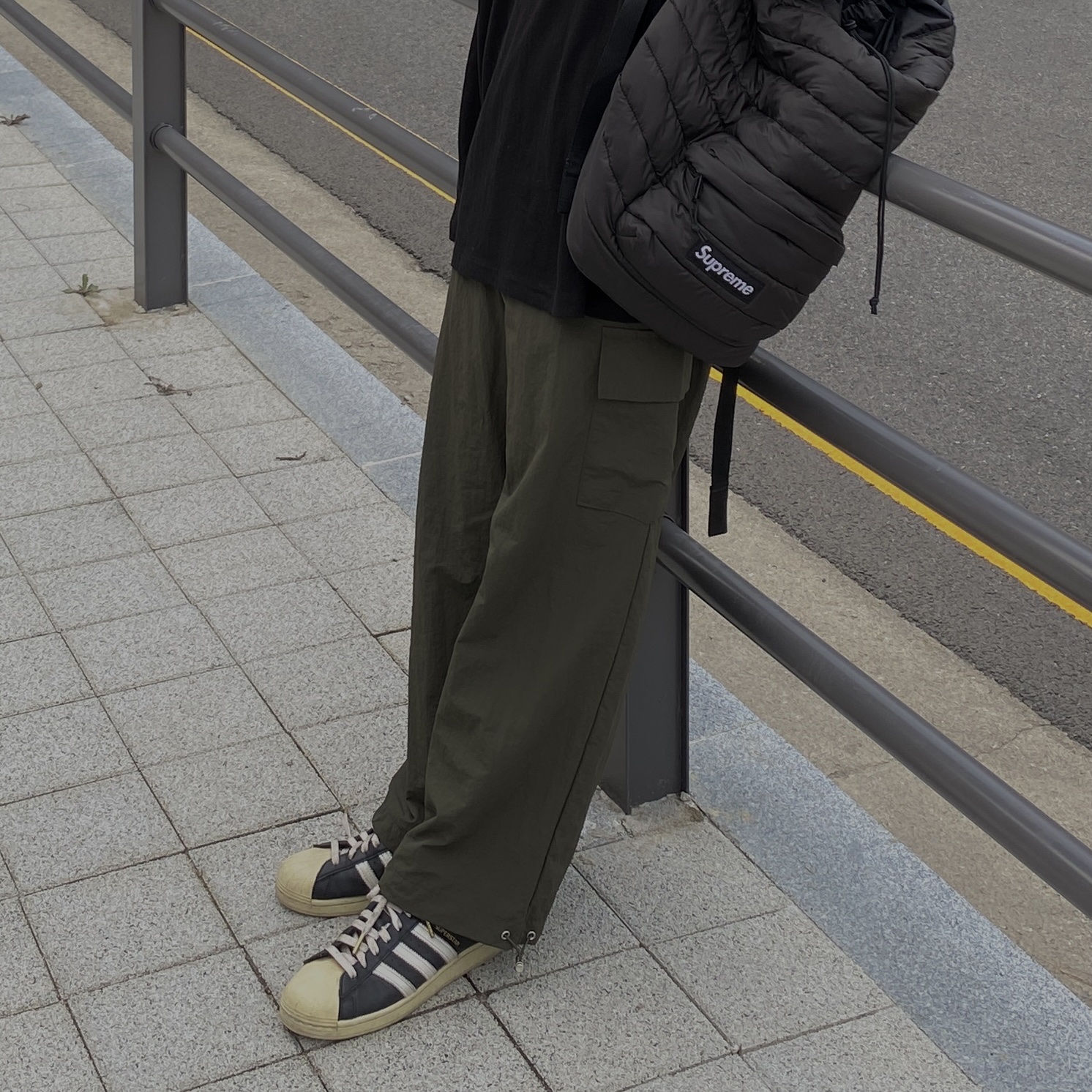 Sansan Gear Ballcap Black - 23SS, Adidas Superstar Premium Black White 착용 스타일 - 4