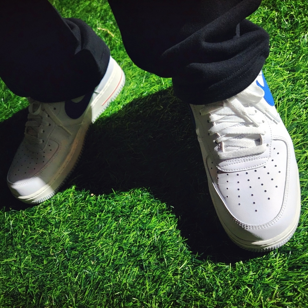Nike Air Force 1 Low '07 Game Royal 착용 스타일 - 4