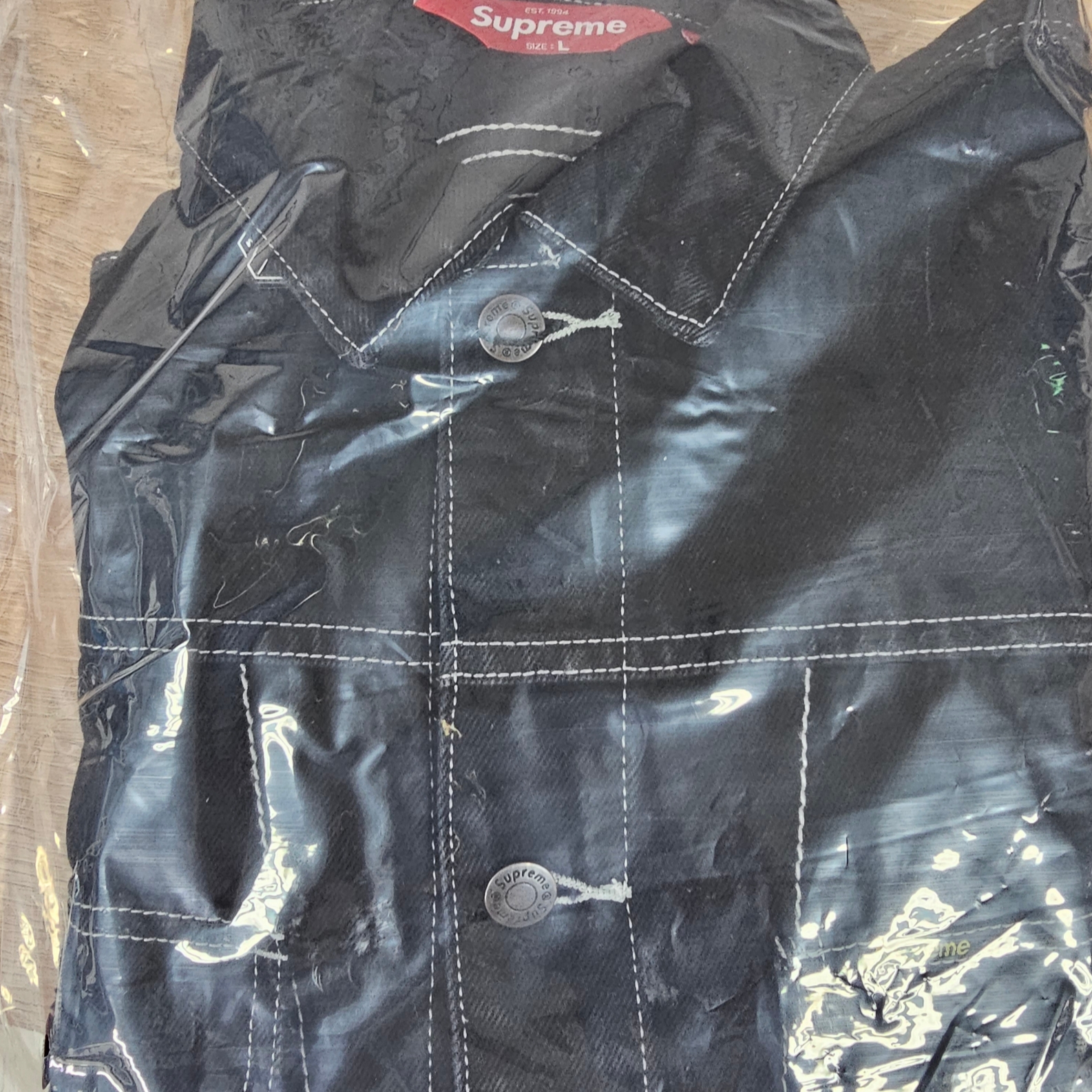 Supreme Radial Embroidered Denim Trucker Jacket Black - 23FW 착용 스타일