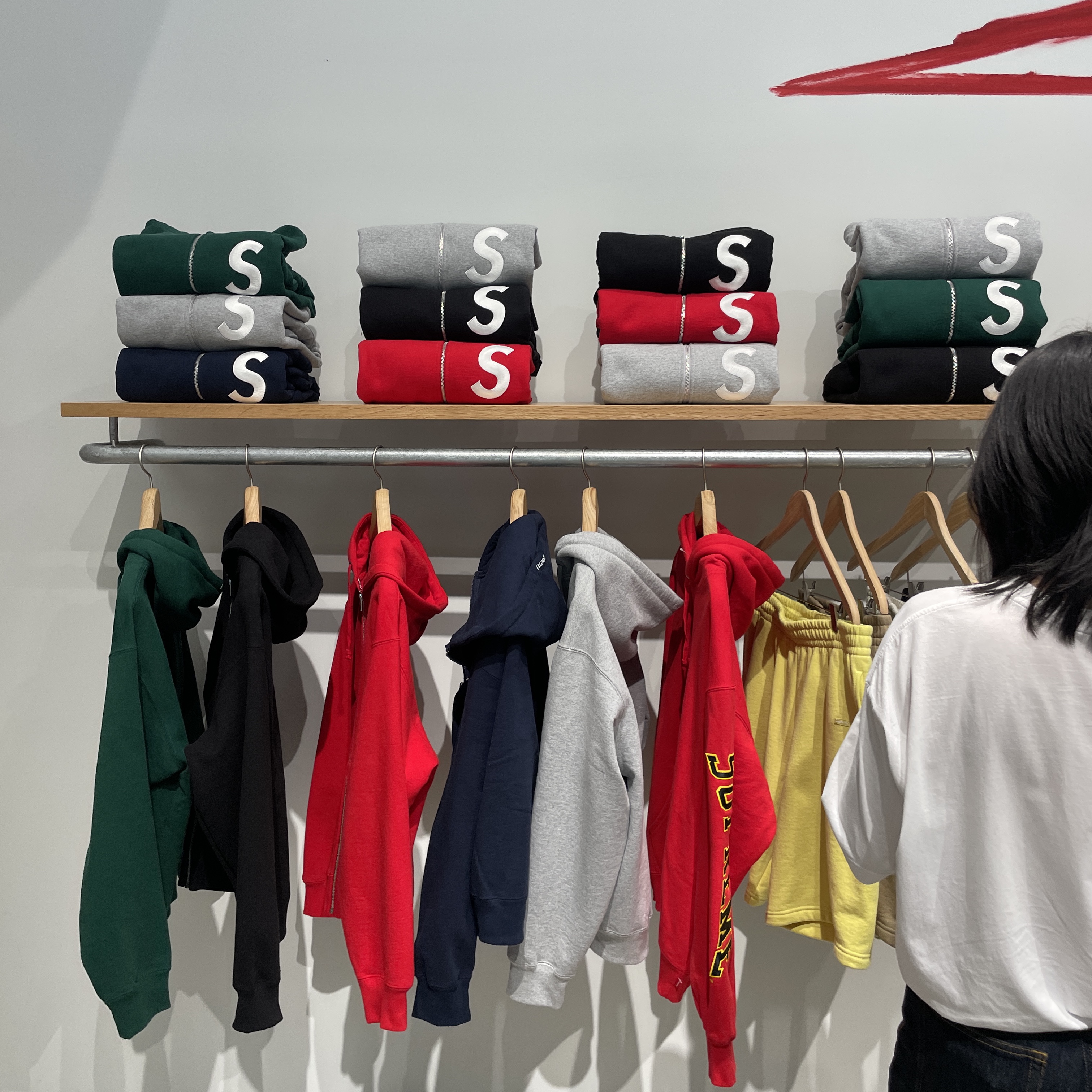 Supreme S Logo Zip Up Hooded Sweatshirt Heather Grey - 23FW, Supreme S Logo Zip Up Hooded Sweatshirt Black - 23FW 착용 스타일