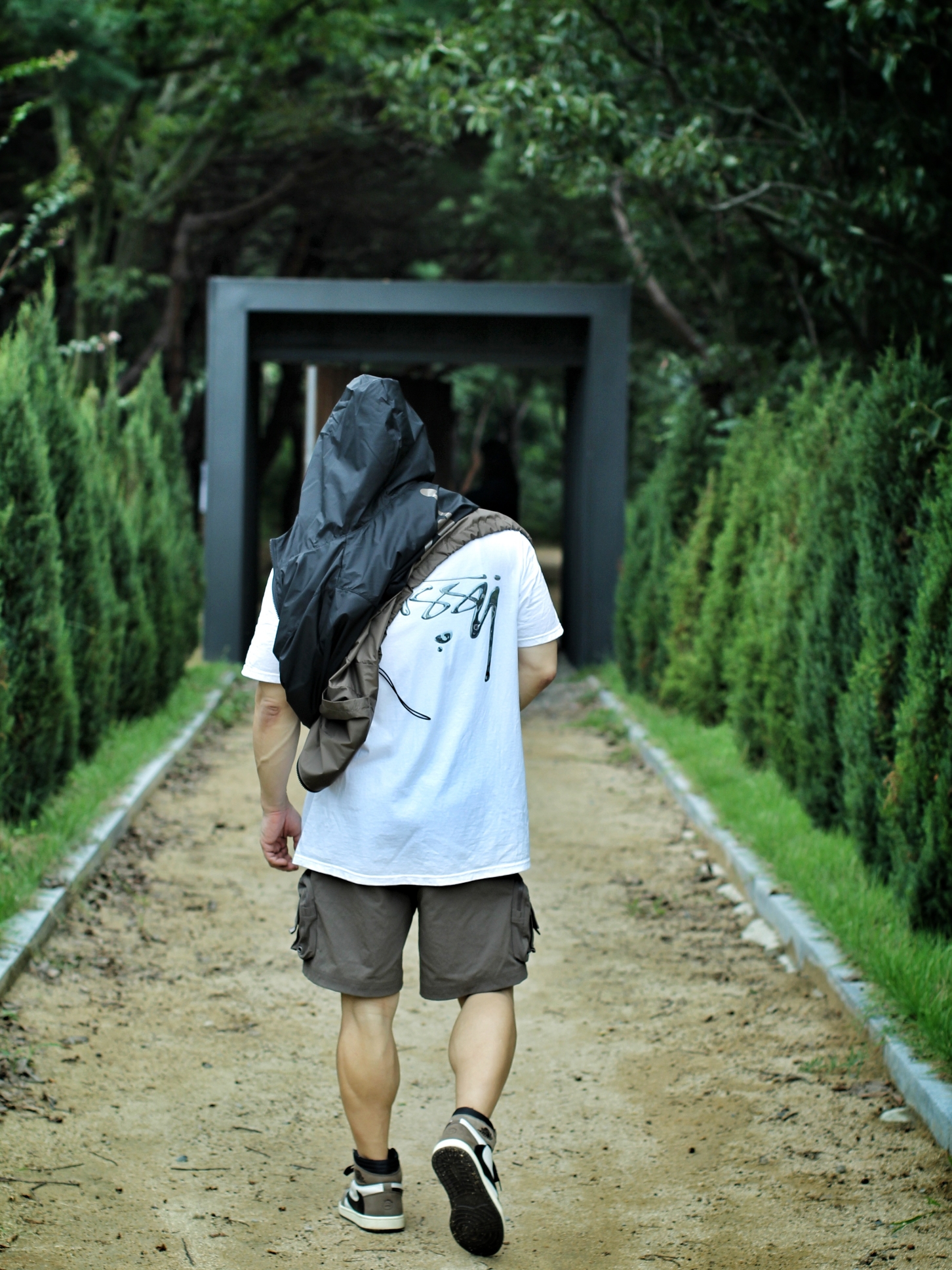 Nike ACG Cargo Shorts Ironstone - Asia, Jordan 1 x Travis Scott Retro High OG SP Mocha 착용 스타일 - 3