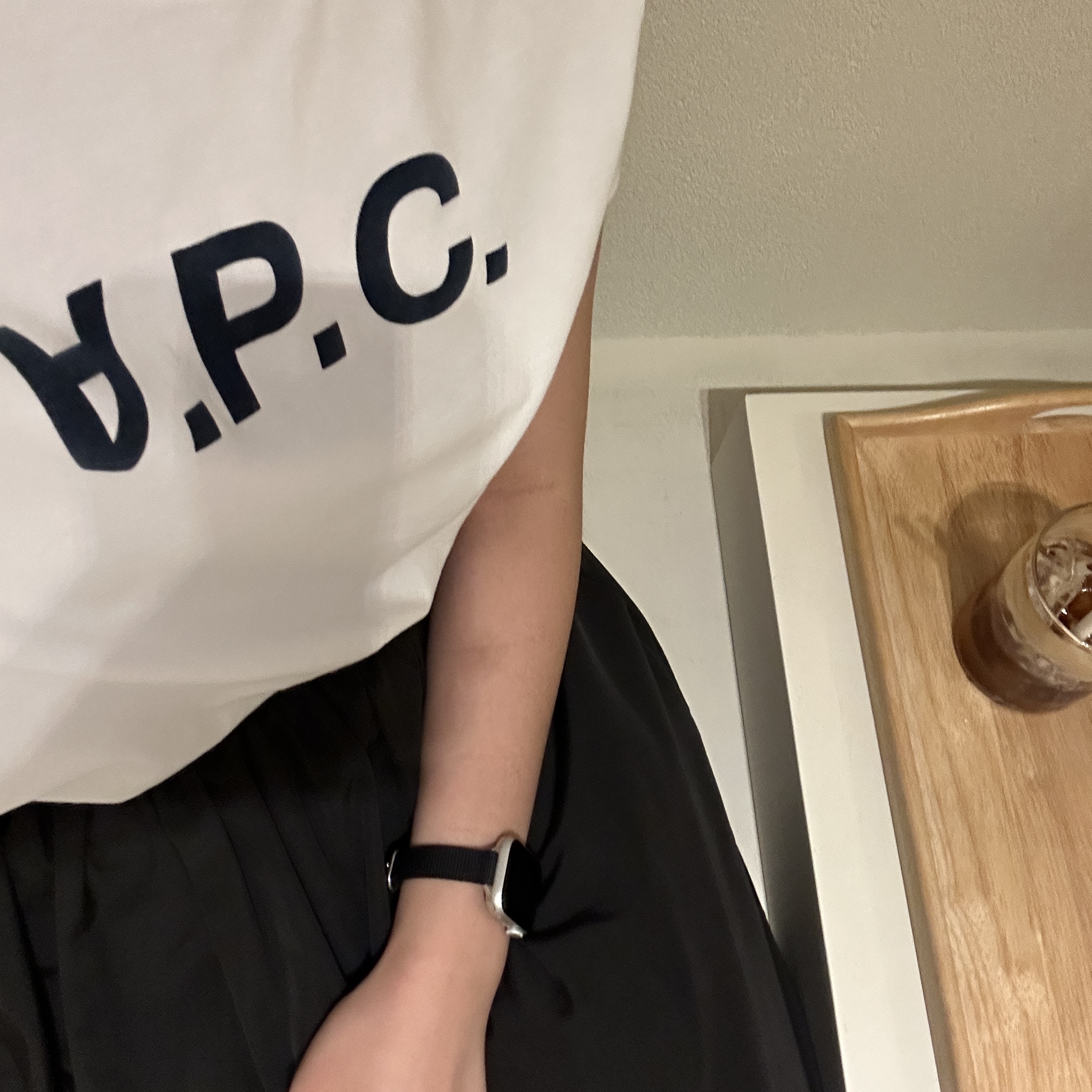 A.P.C. VPC T-Shirt White Dark Navy 착용 스타일
