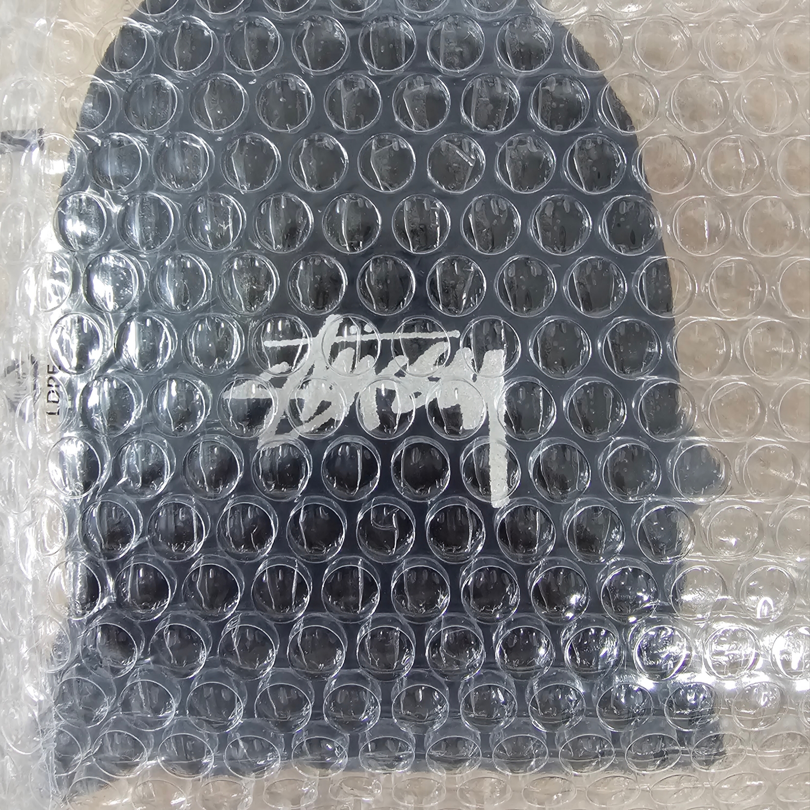 Stussy 8 Ball Studded Belt Black 착용 스타일