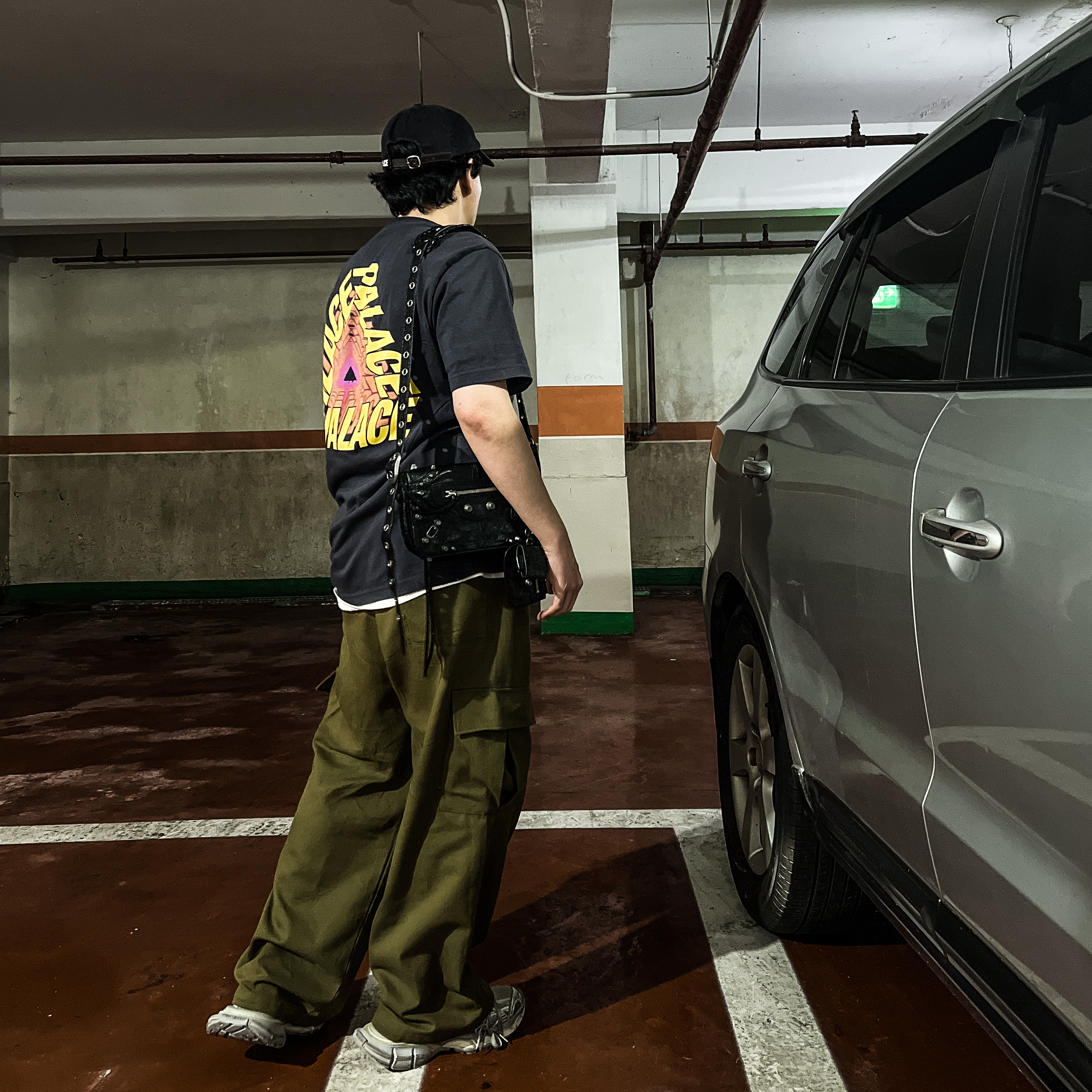 Palace Washed Twill P 6-Panel Black - 22SS, Palace P3 Bare Times T-Shirt Navy - 22SS 착용 스타일