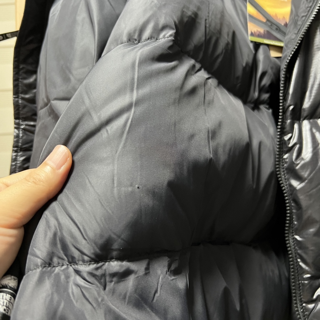 The North Face 1996 Eco Nuptse Jacket Real Black 착용 스타일 - 2
