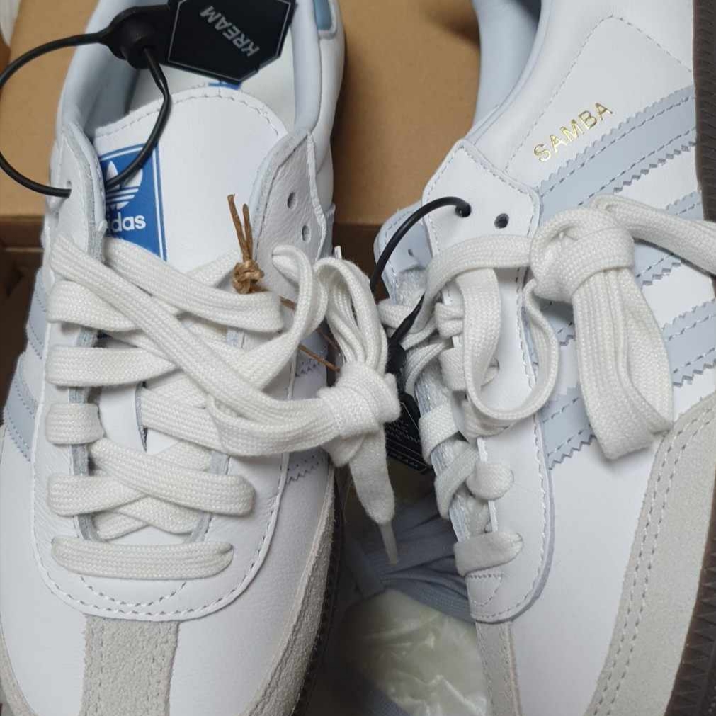 Adidas Samba OG Core White Halo Blue 착용 스타일