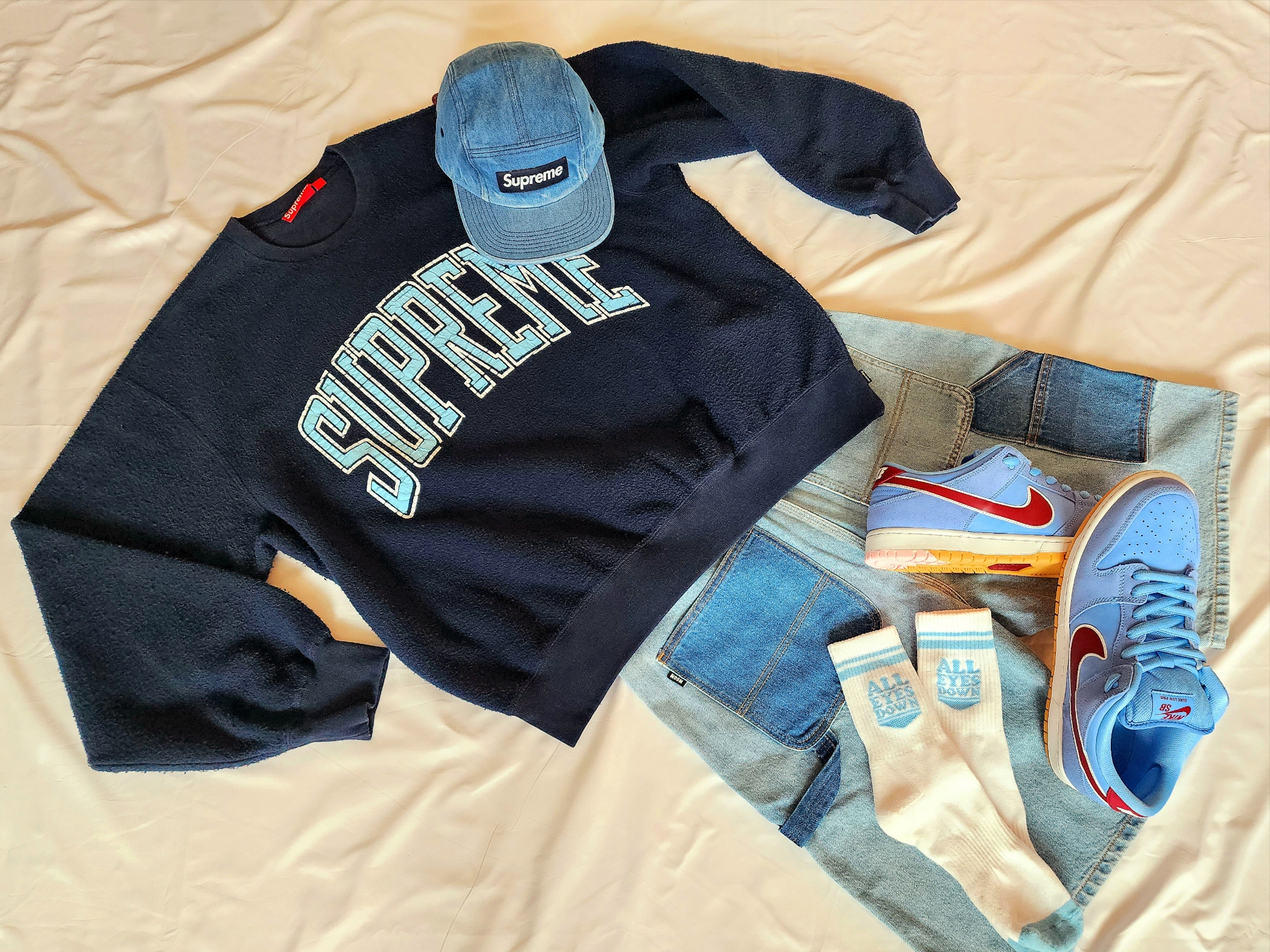 Supreme Inside Out Crewneck Navy - 23FW, Supreme Washed Chino Twill Camp Cap Denim - 23FW 착용 스타일 - 2
