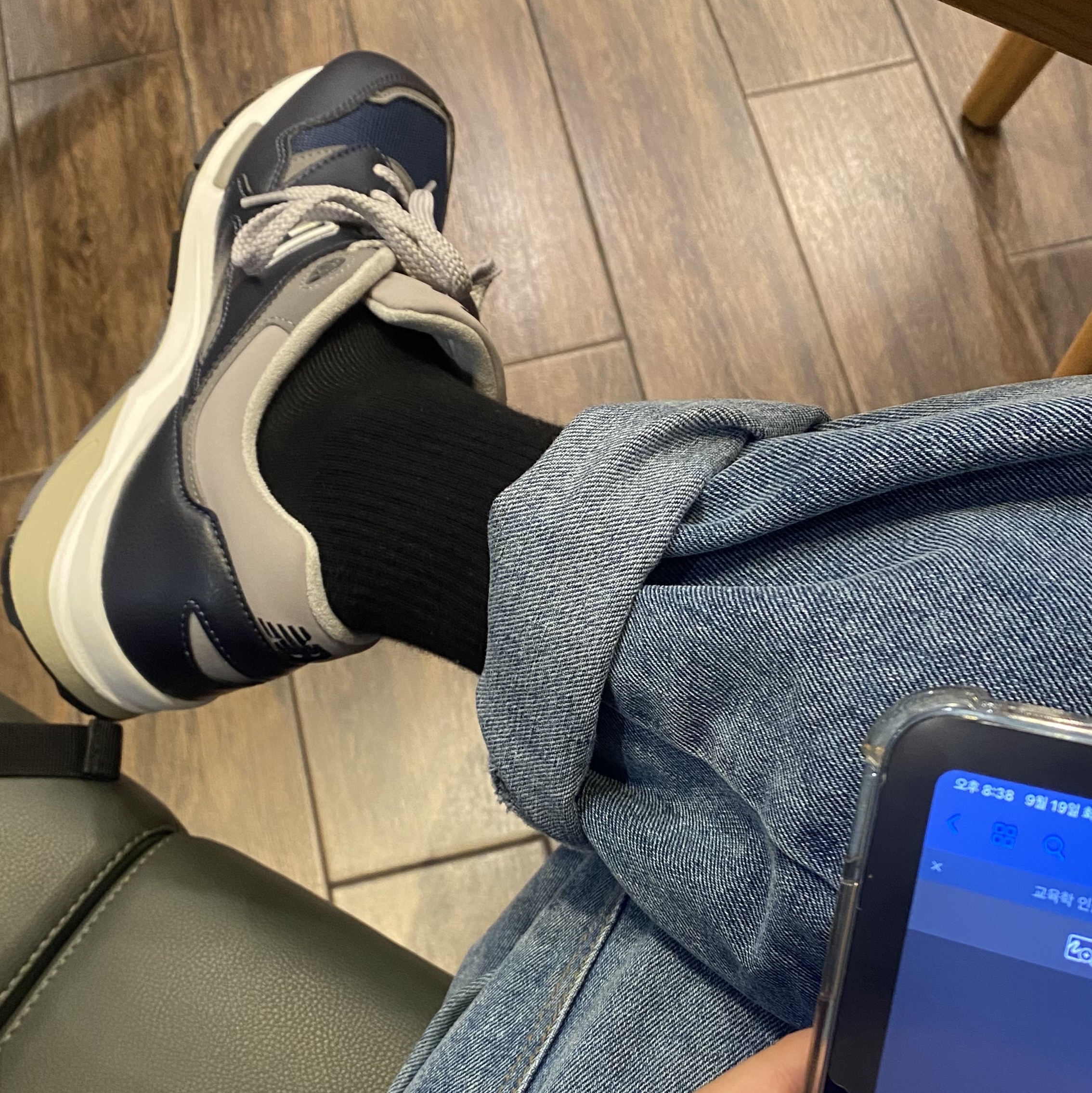 New Balance 1600 Legacy Navy 착용 스타일