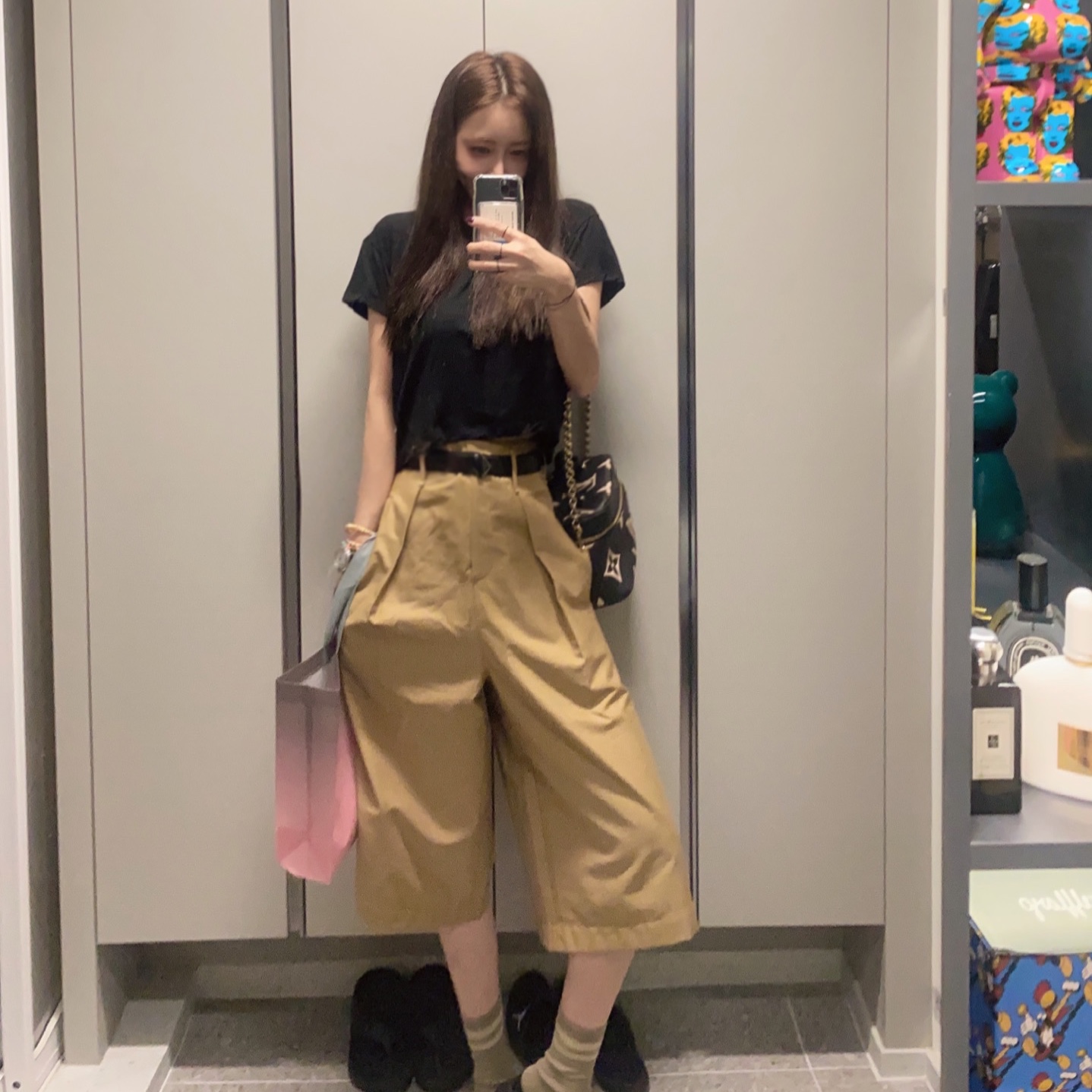 Louis Vuitton Vanity PM Monogram 착용 스타일