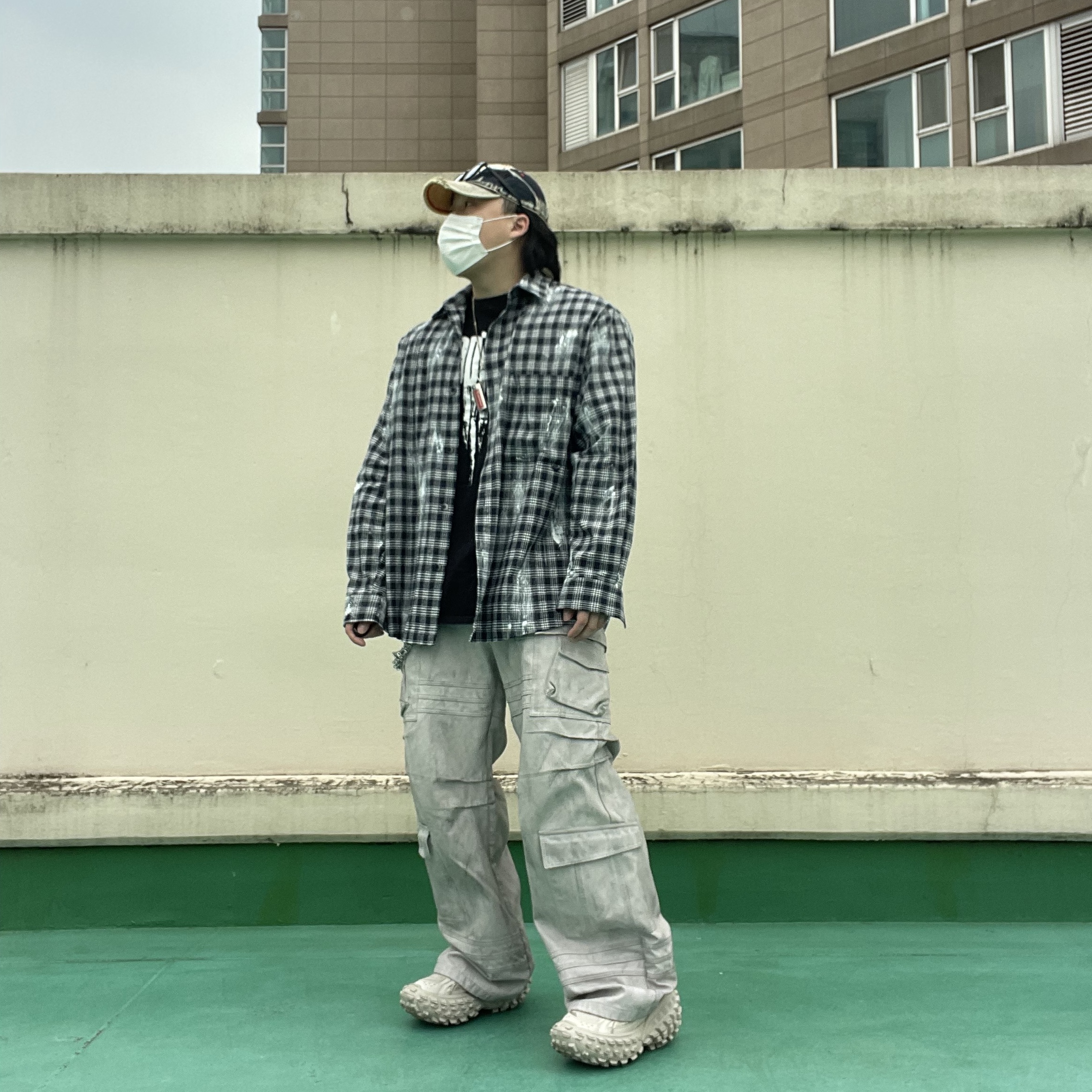 Balenciaga Defender Sneakers Beige, Diesel C-Seymon Treated Denim Baseball Cap Blue White 착용 스타일 - 2